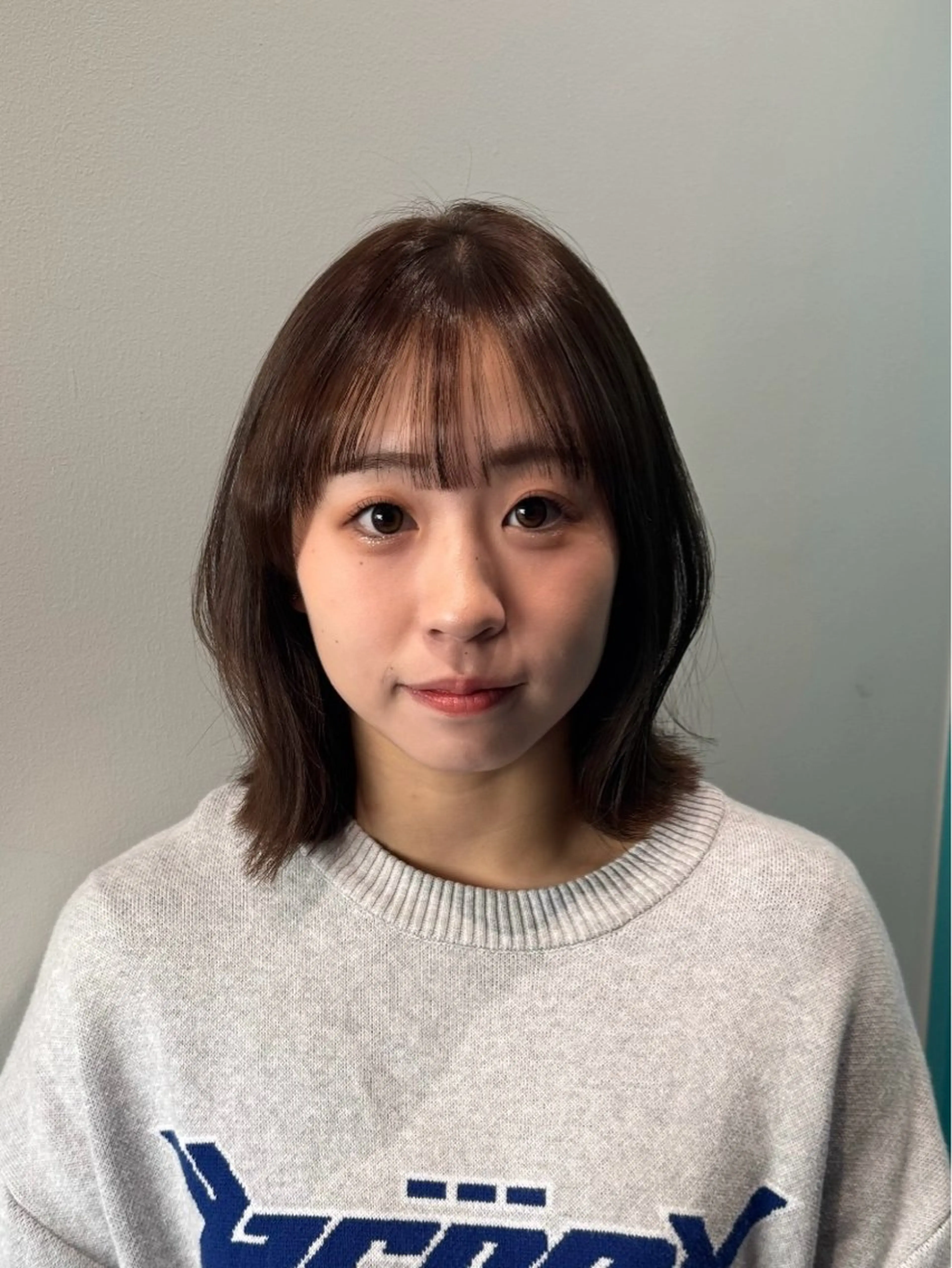 ミディアム ヘアカラー 韓国ヘア AINA🐱のヘアスタイル