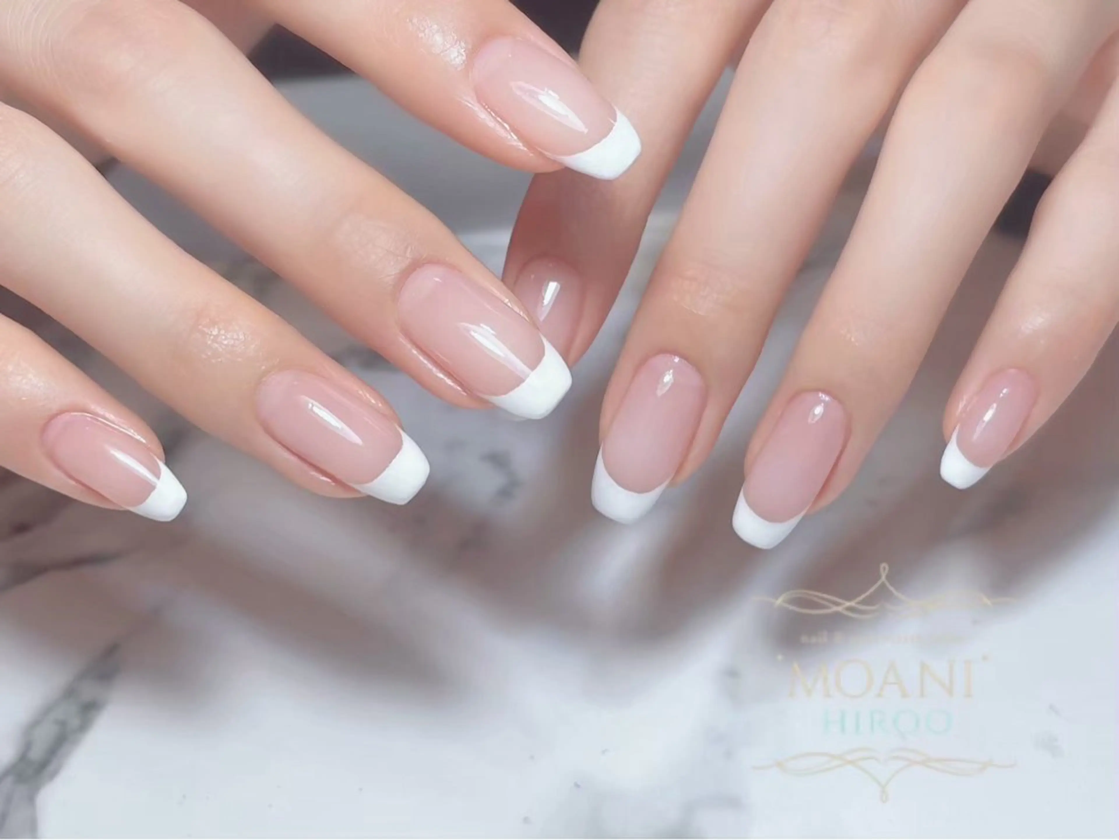 ※パラジェル無料《オフなし》ベースクリアフレンチ💅※画像はベースカラー追加されていますの写真