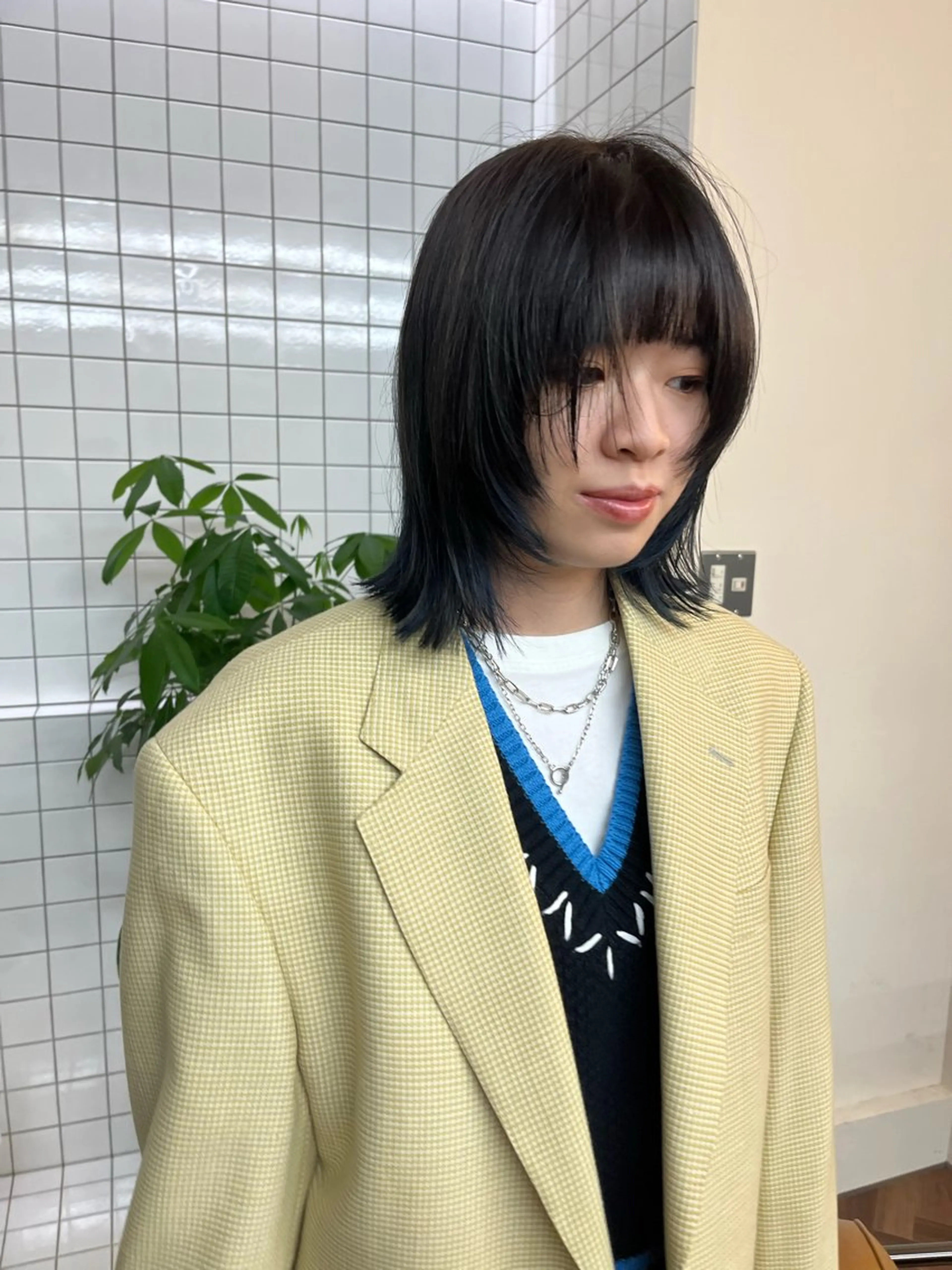 ミディアム カラー レイヤーカット ウルフカット ウルフレイヤー カット ヘアカラー ボブパーマ/パーマ ウルフパーマのヘアスタイル