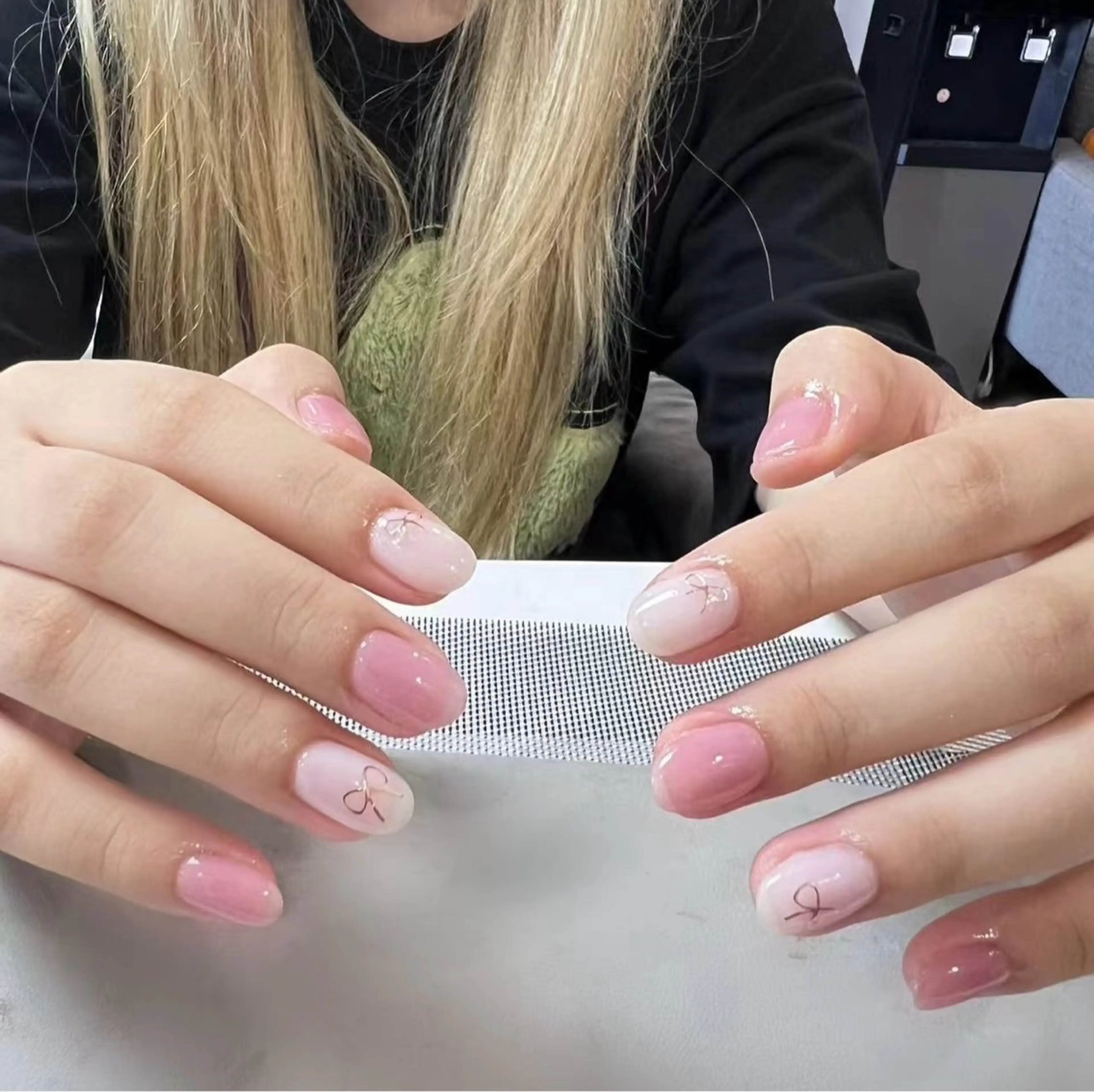 ネイル コネコネイルサロン モデル用のネイルデザイン