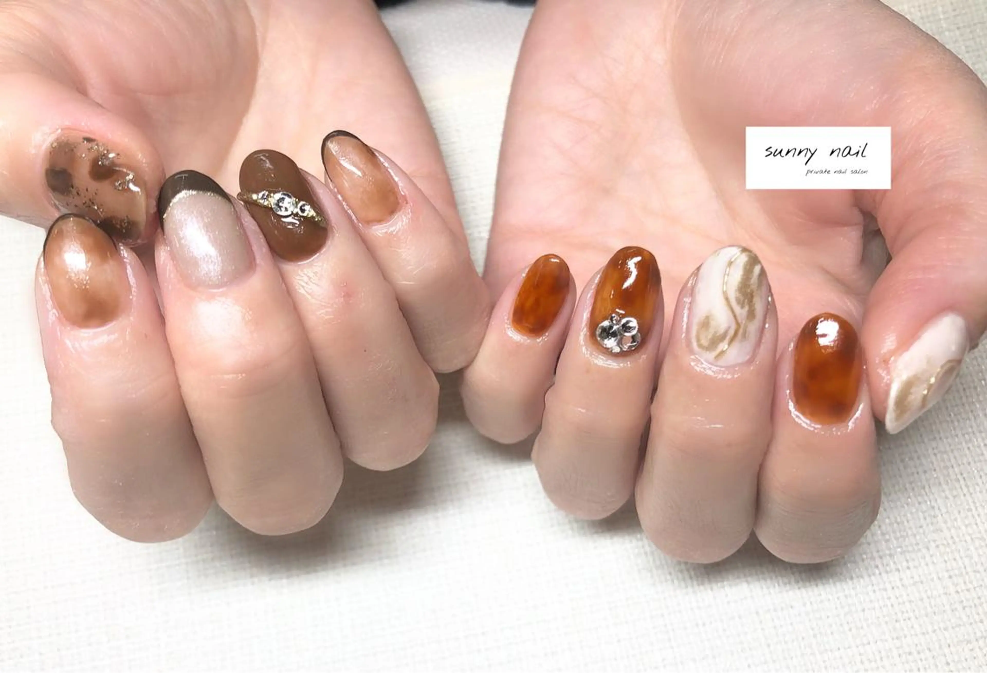 ネイル アートネイル べっ甲ネイル ブラウン ジェルネイル おそろいネイル sunny nailのネイルデザイン
