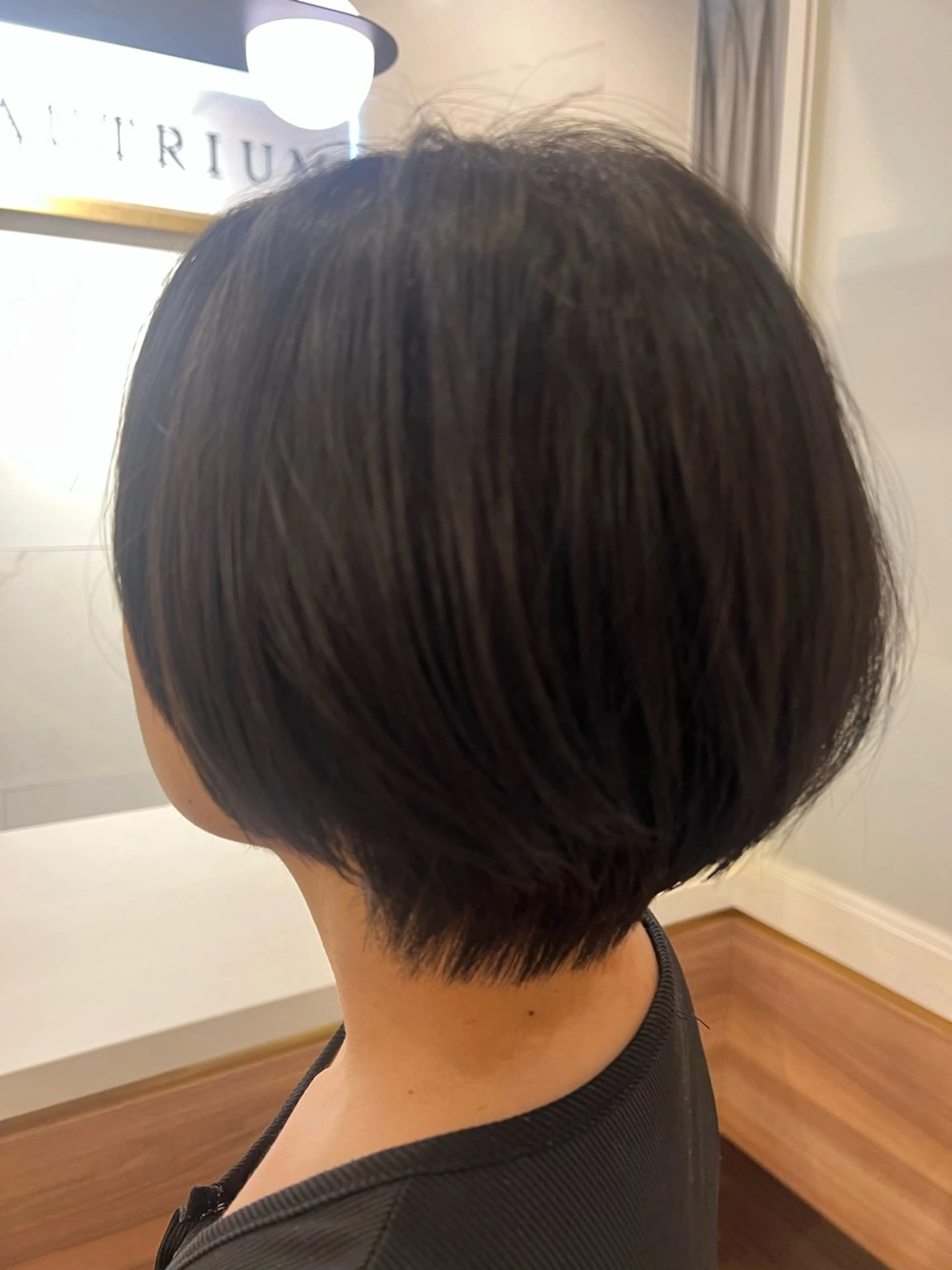 ショート 村中 逸紀のヘアスタイル