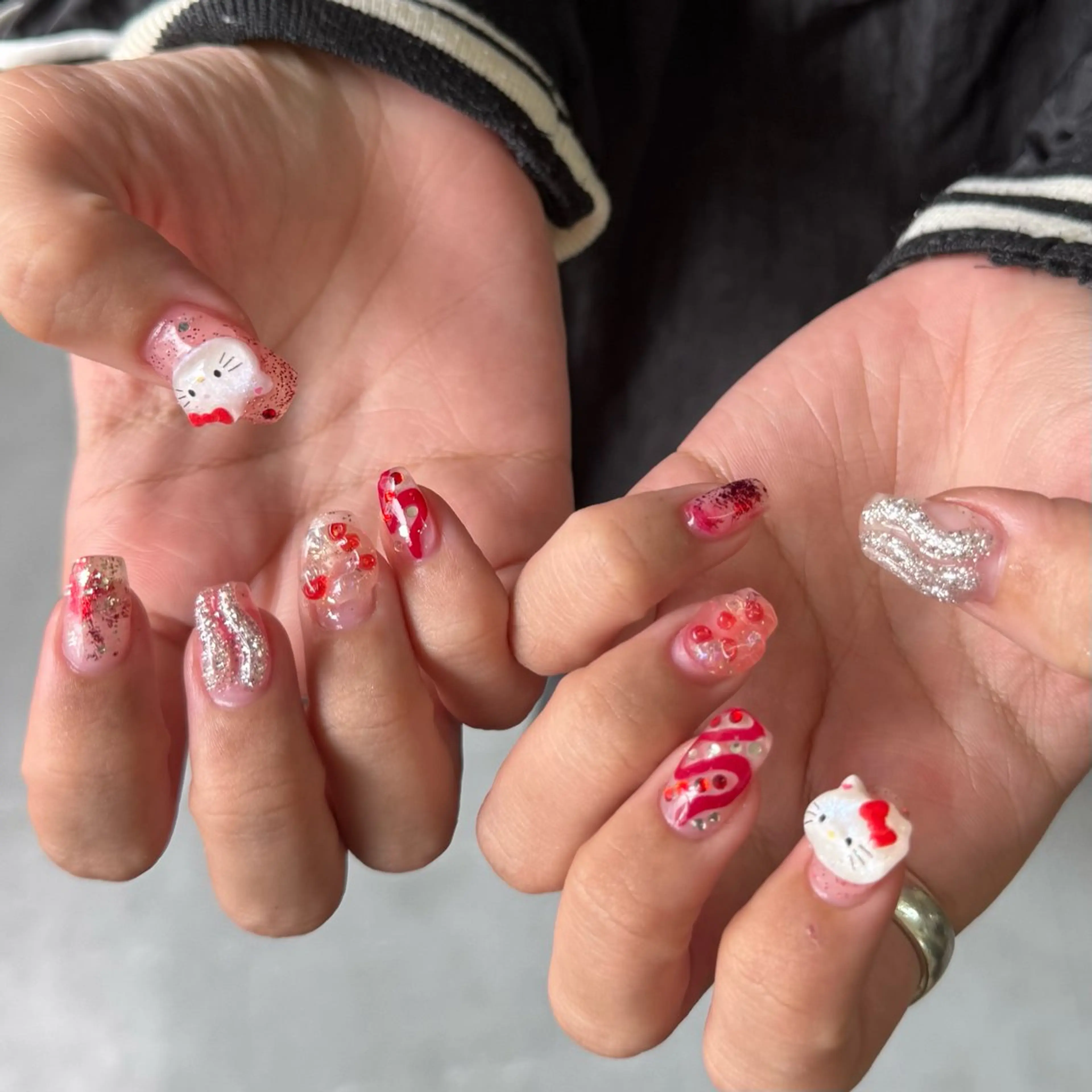 ミディアム 小川 柚香のネイルデザイン