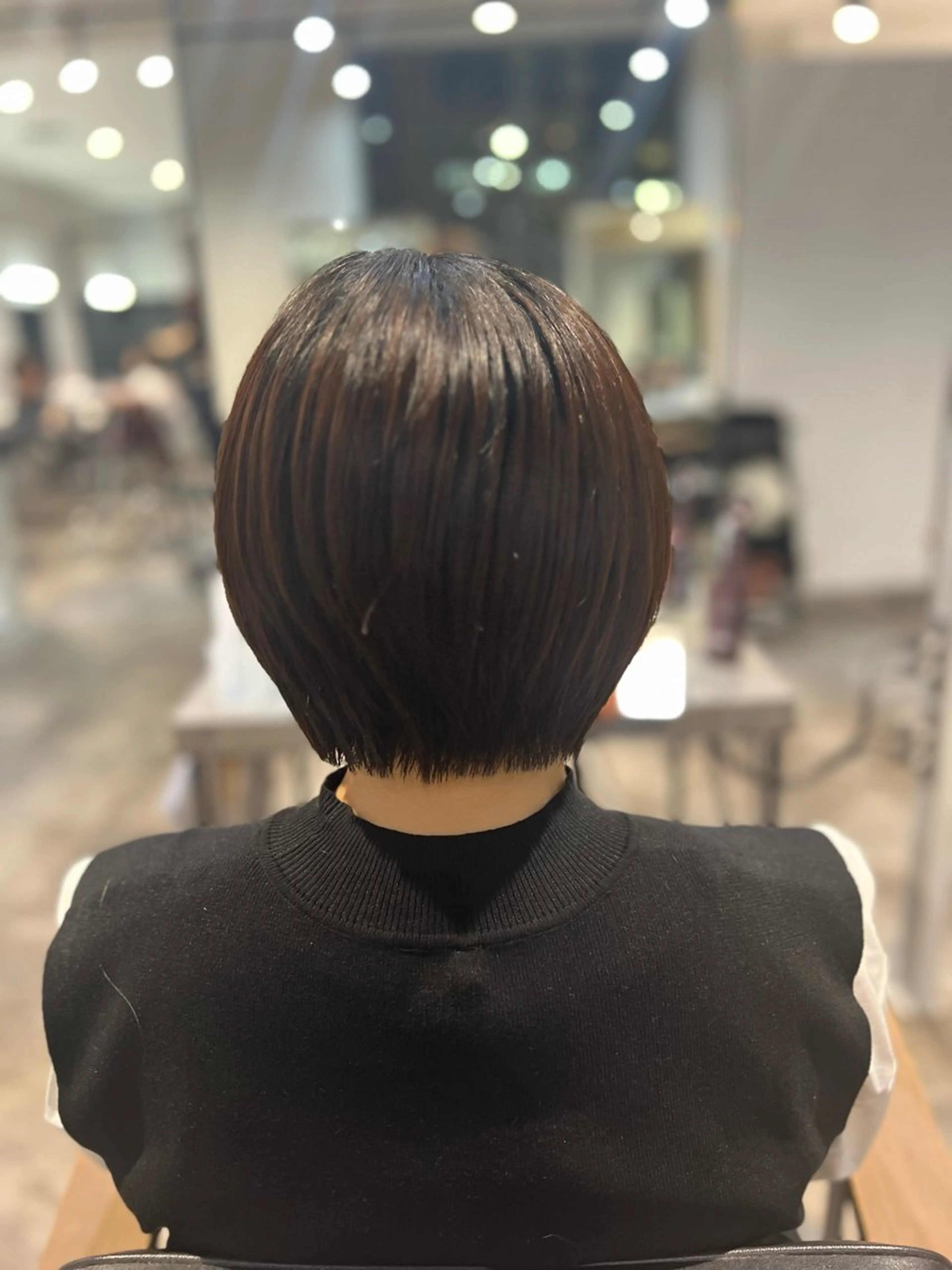 ショート 長谷 朋美のヘアスタイル