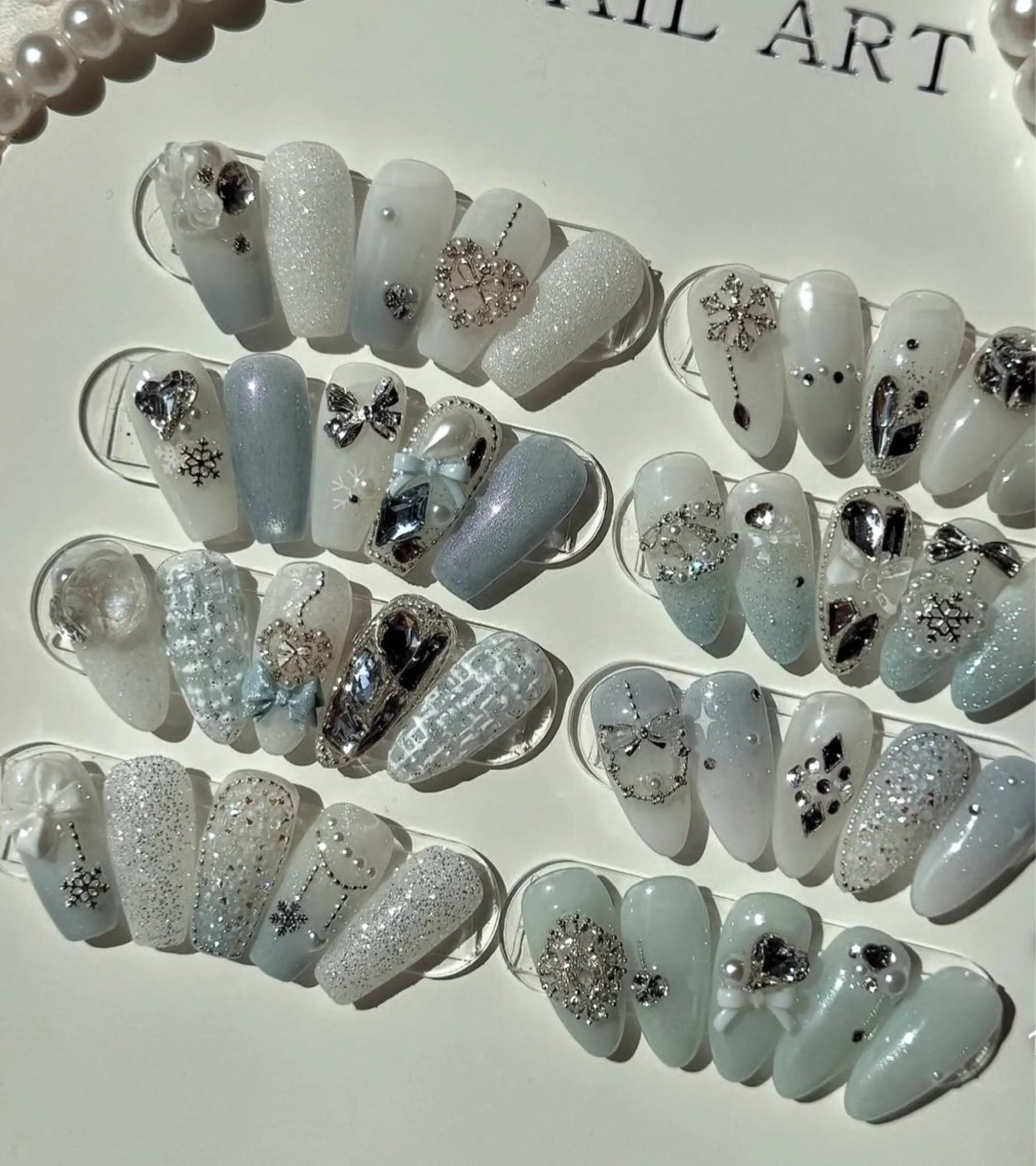 ネイル 韓国ネイル 持ち込み 冬ネイル Nihonthy Nail 新宿所属・Nihonthy Nail 新宿のネイルデザイン