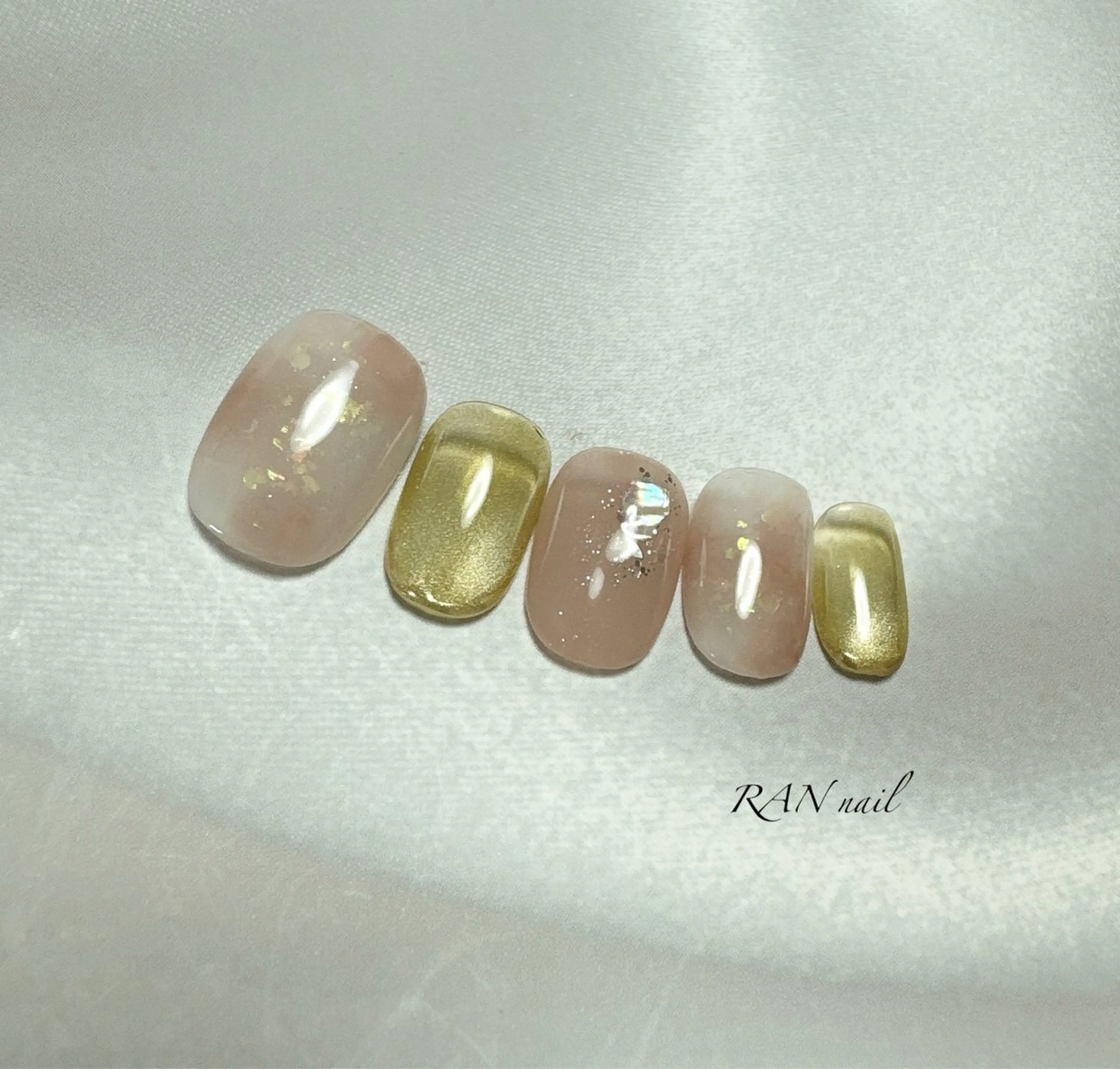 ネイル 入学式 ジェルネイル グリーン マグネットネイル ニュアンスネイル ハンドネイル フットネイル RAN nail 〜ランネイル〜所属・RAN nailのネイルデザイン