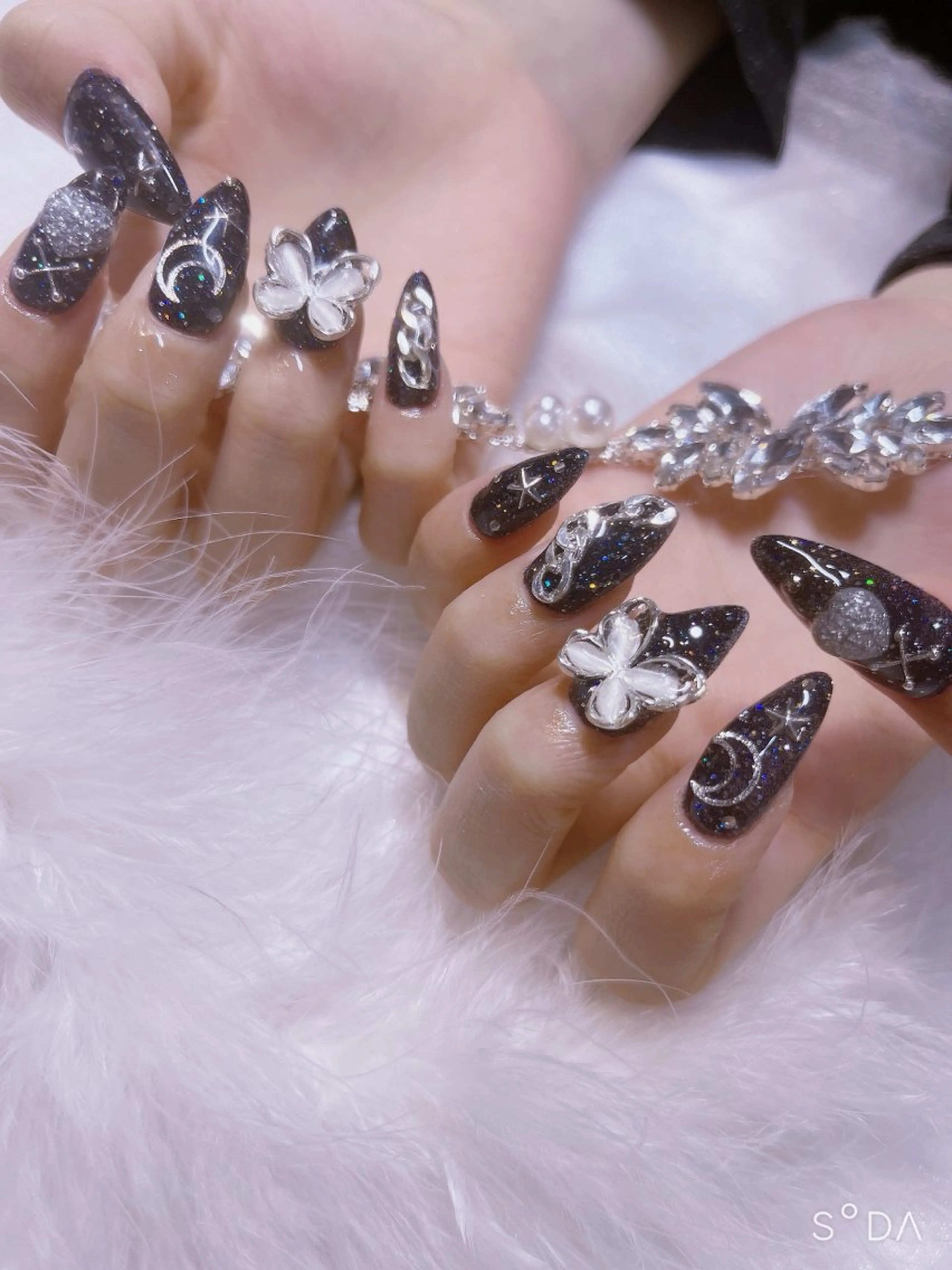 ネイル ハンドネイル CARAT/ Rinaのネイルデザイン