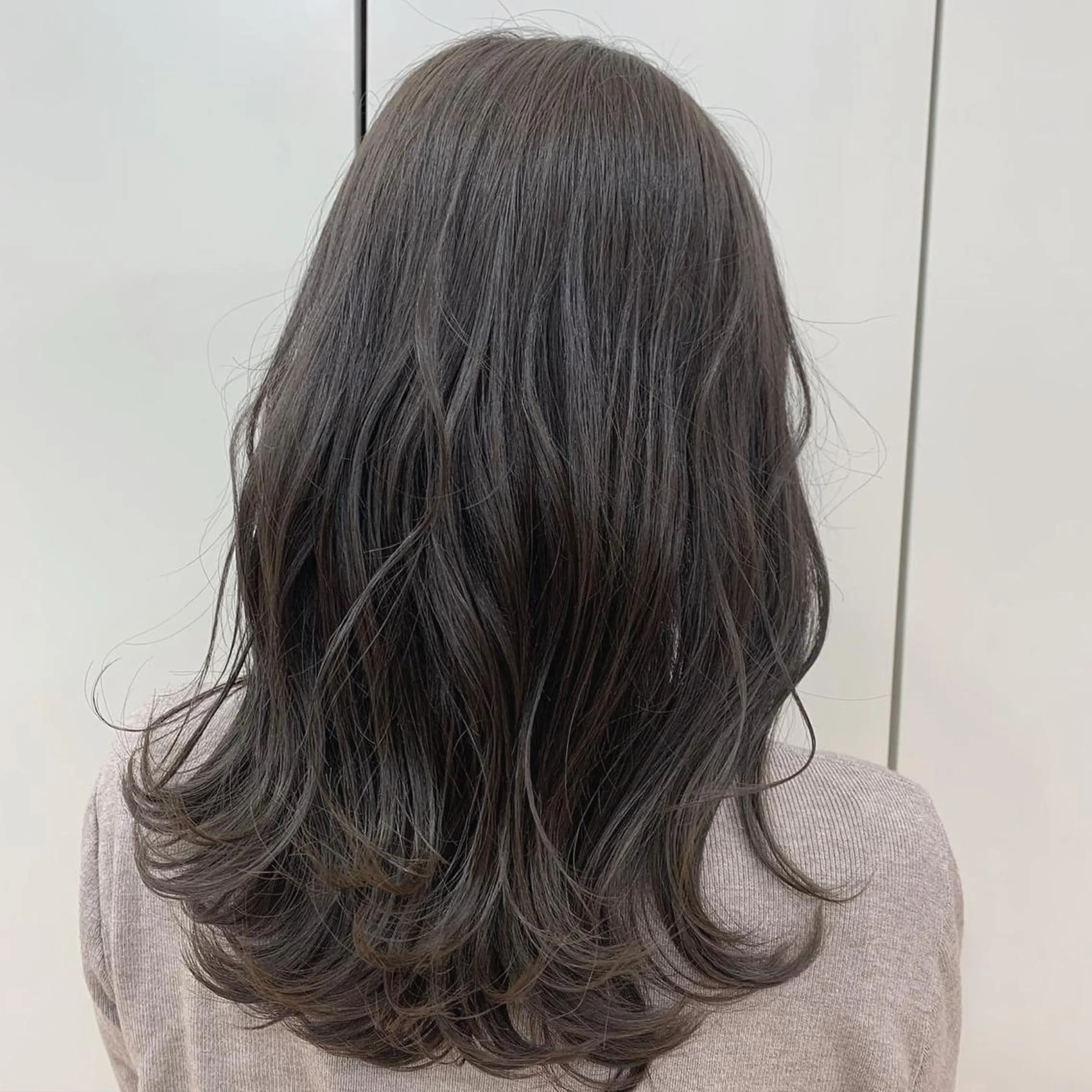 セミロング カラー グレージュ ヘアカラー トリートメント ayaka 大宮のヘアスタイル