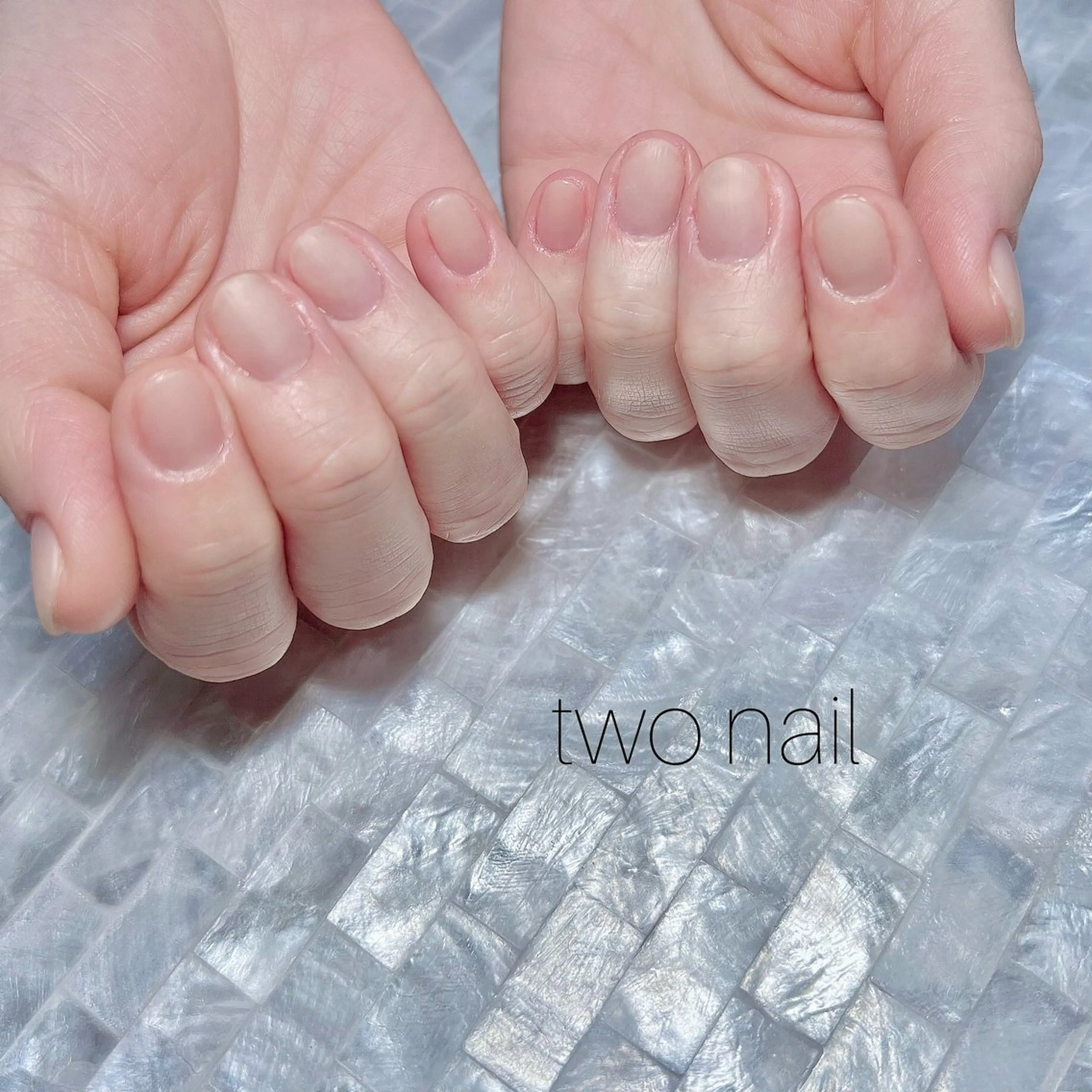 ネイル ネイルチップ ホワイト ハンドネイル two nailのネイルデザイン