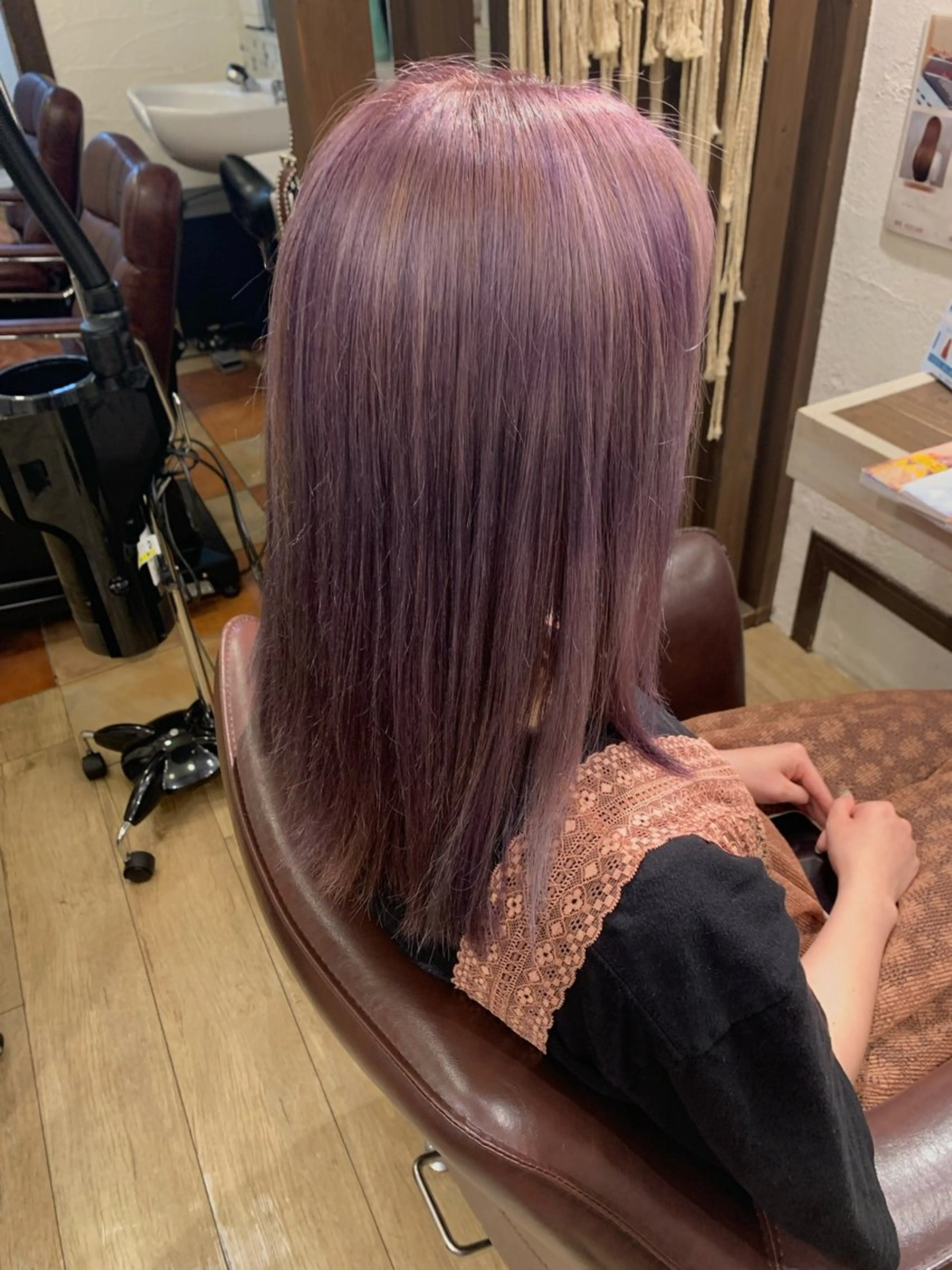 ミディアム カラー ヘアカラー HARUKI💐笹塚 インナーカラーのヘアスタイル