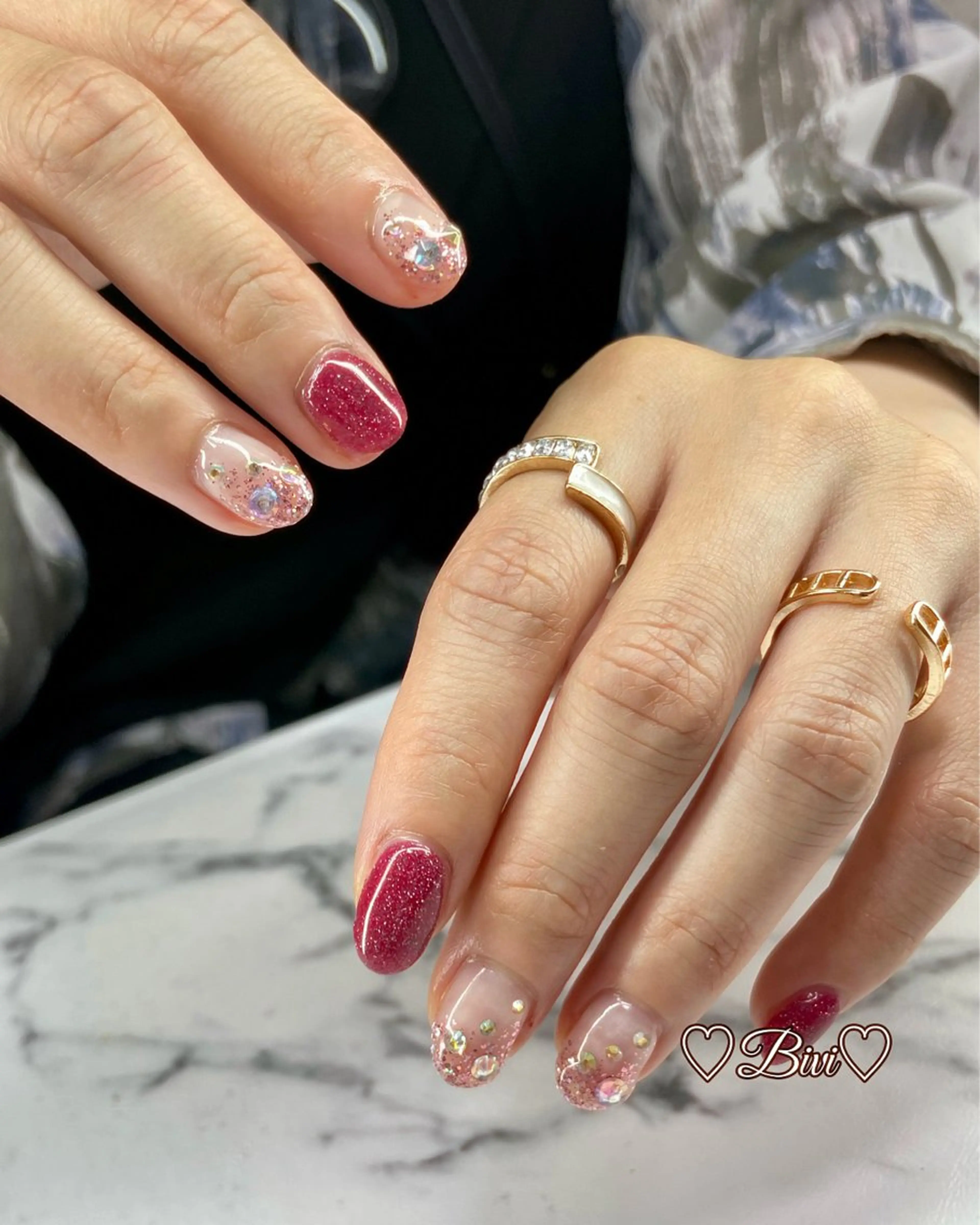 ネイル アートネイル フラッシュネイル ラメ(グリッター) シルバー スクエアネイル ♡Bivi♡自爪に 優しいネイルサロンのネイルデザイン