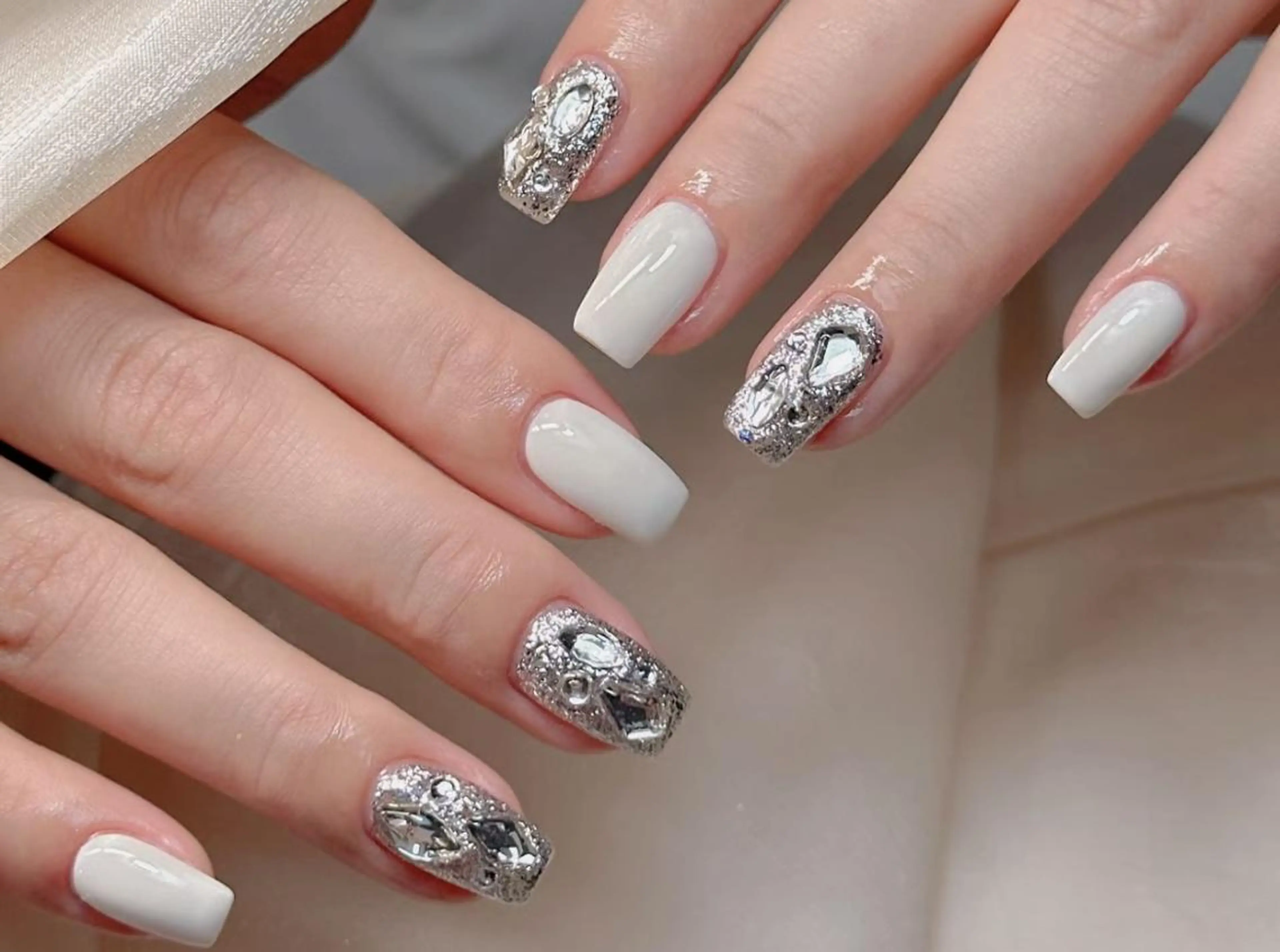 ネイル VIVIAN リサのネイルデザイン