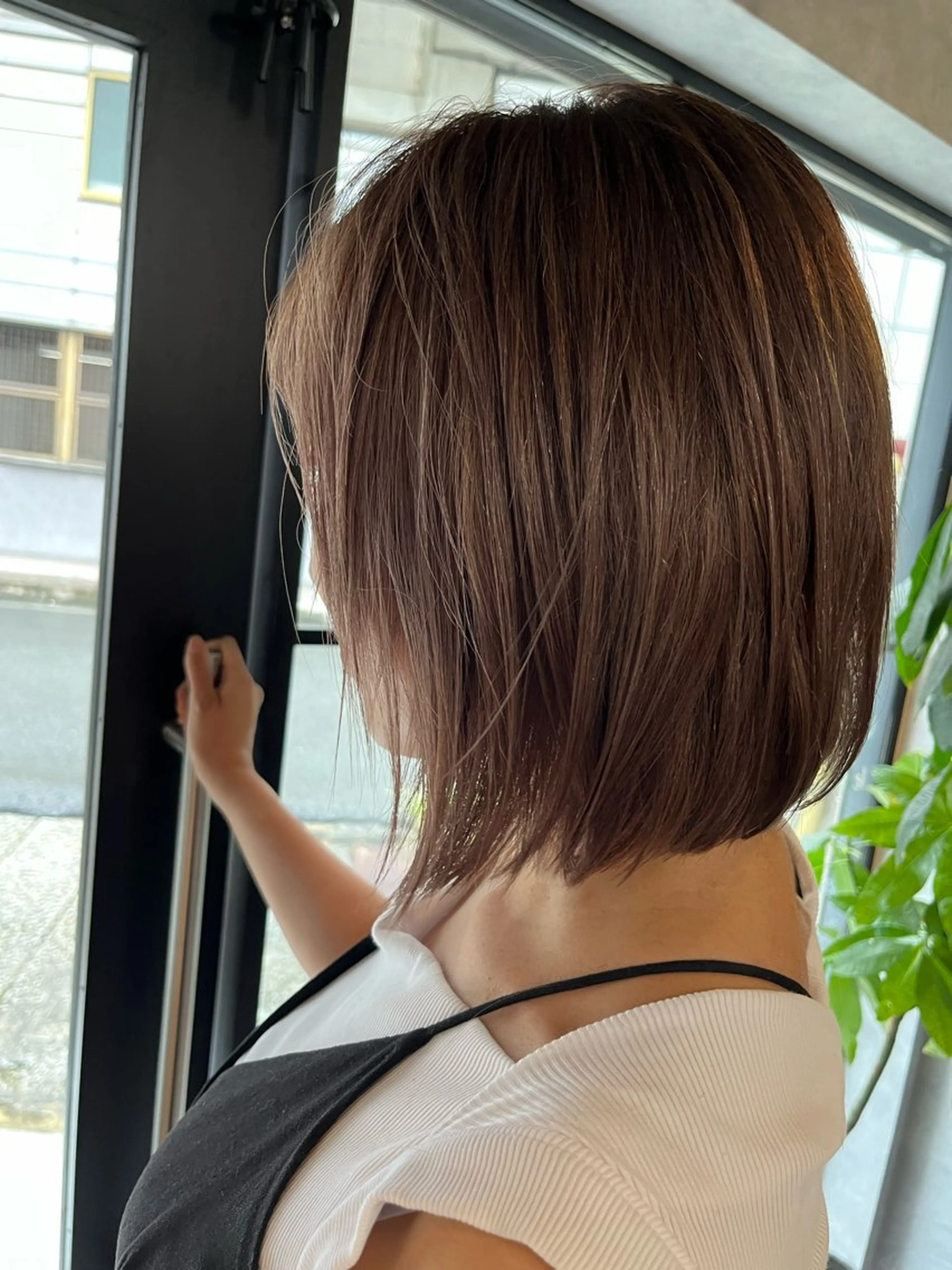 ミディアム ボブ 小山洋次/阪急茨木/ 透明感カラーショートのヘアスタイル