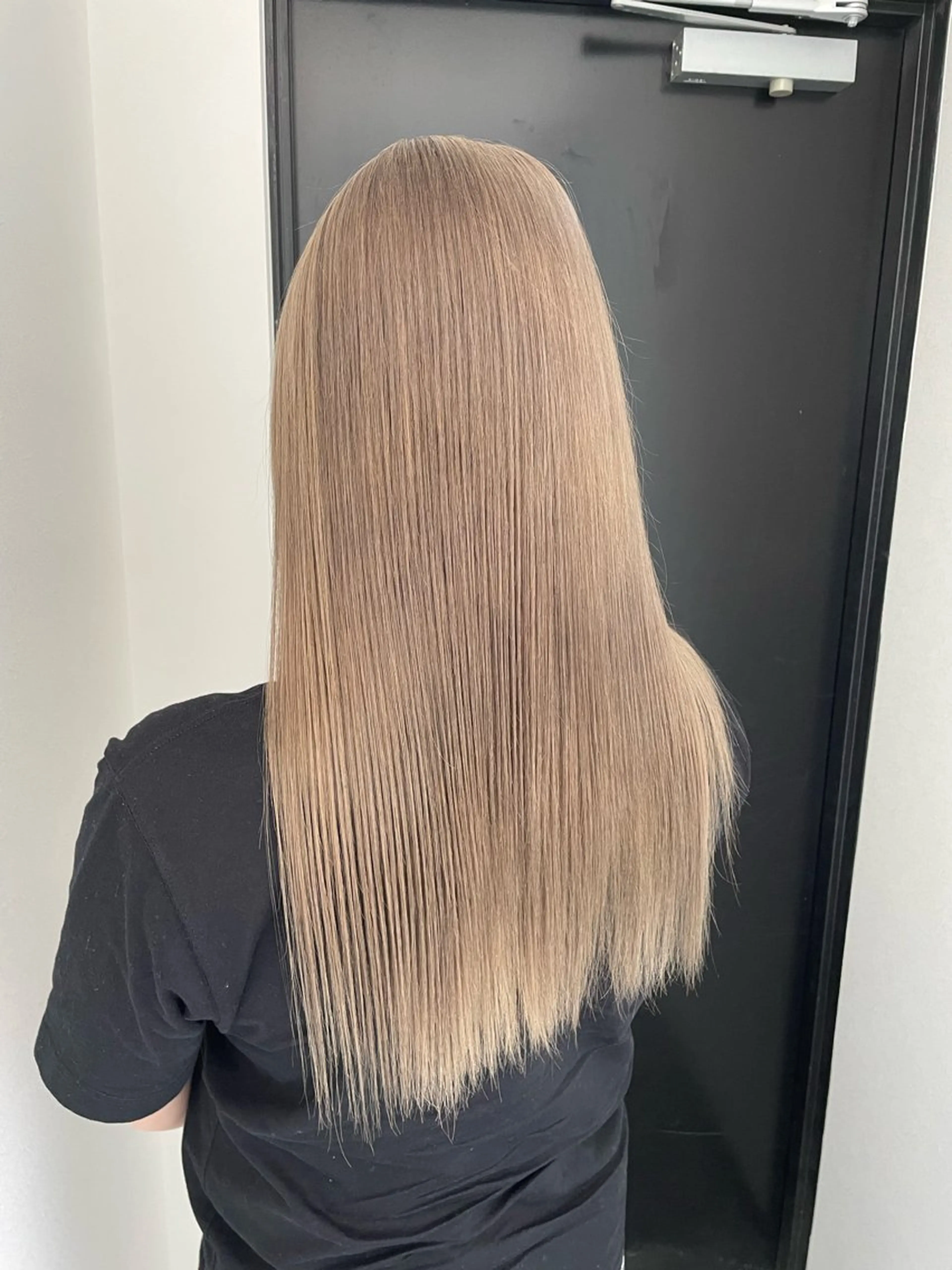 ロング カラー ハイトーンカラー ヘアカラー トリートメント STAR RIVER所属・YUI/ ブリーチカラー🌷のヘアスタイル