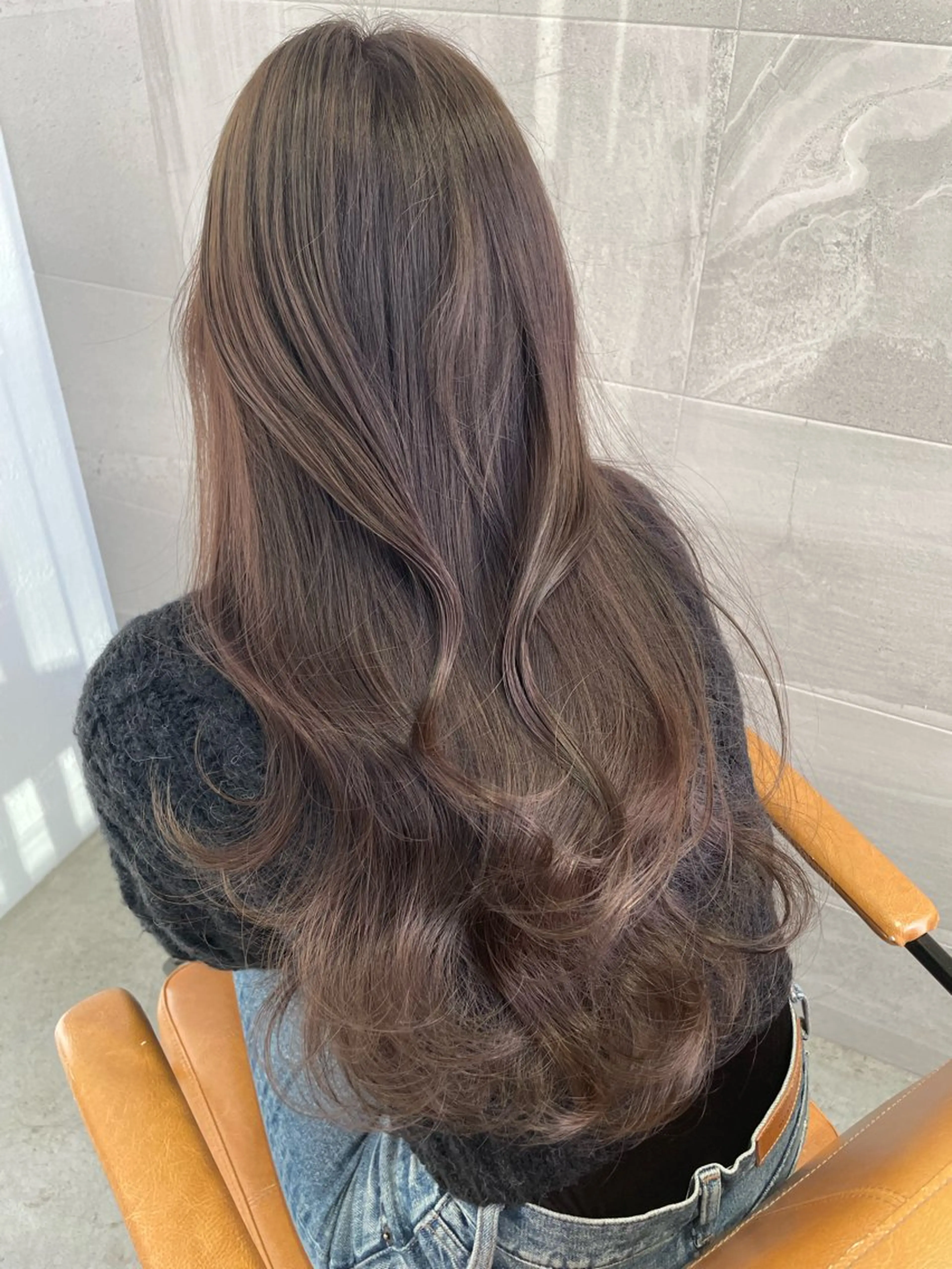 ロング カラー 三尾 拓優のヘアスタイル