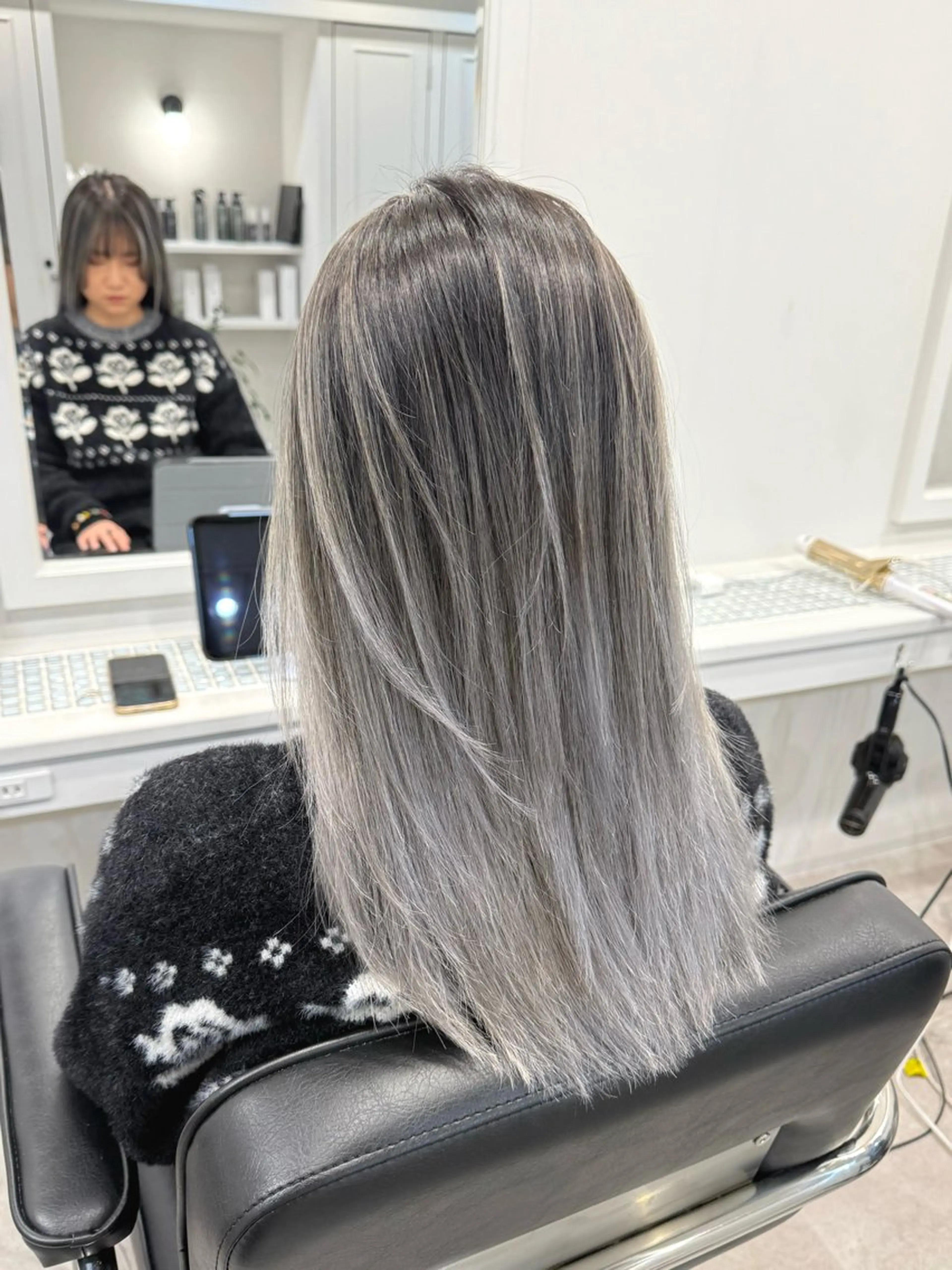 ロング カラー ヘアアレンジ バレイヤージュ ブリーチ ケアブリーチ レイヤーカット カット ヘアカラー SALOWIN京都河原町Suite店所属・外国人風レイヤー/ ハイトーンSHUのヘアスタイル