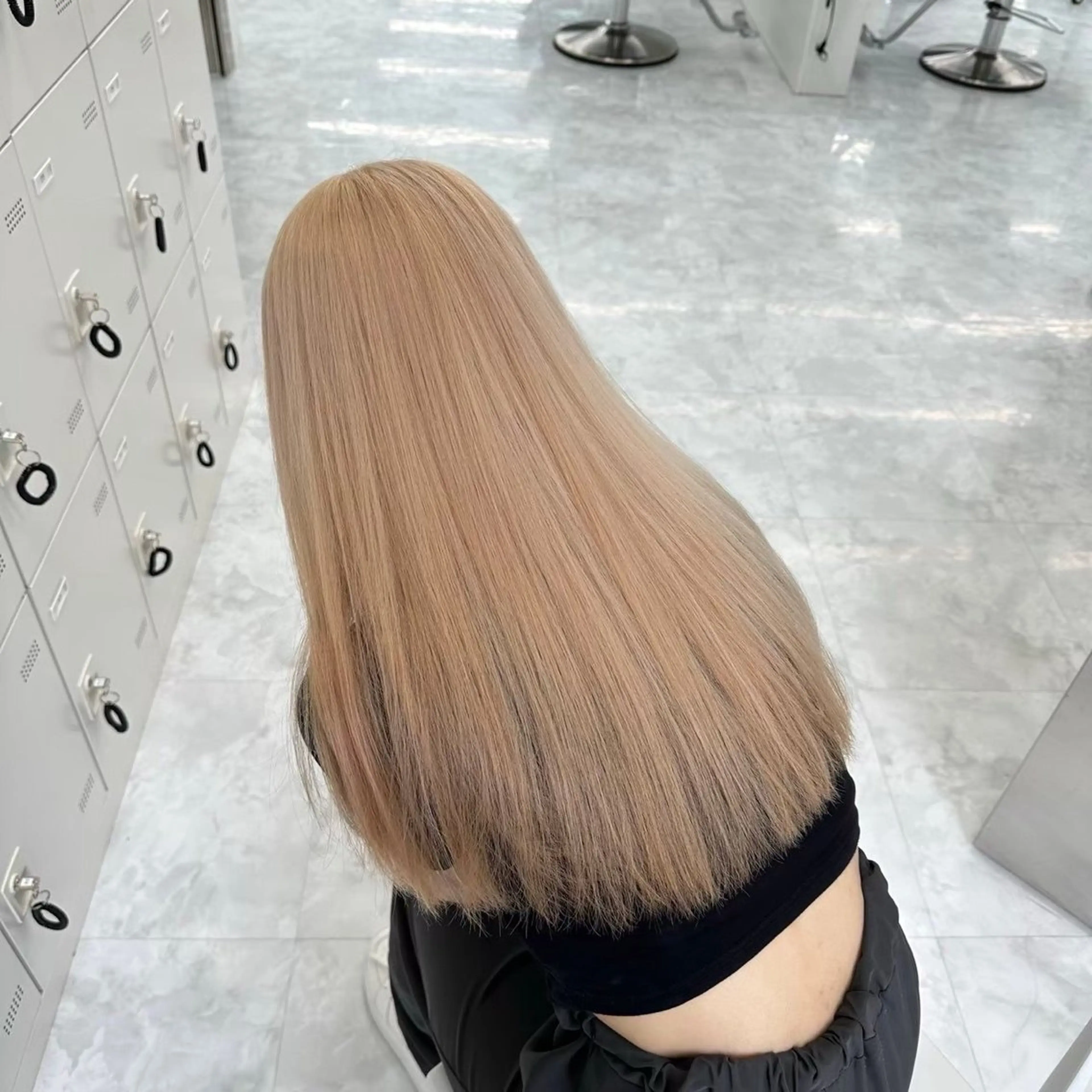 ロング 🌛ハイトーン/ ブロンド🩶MANAのヘアスタイル