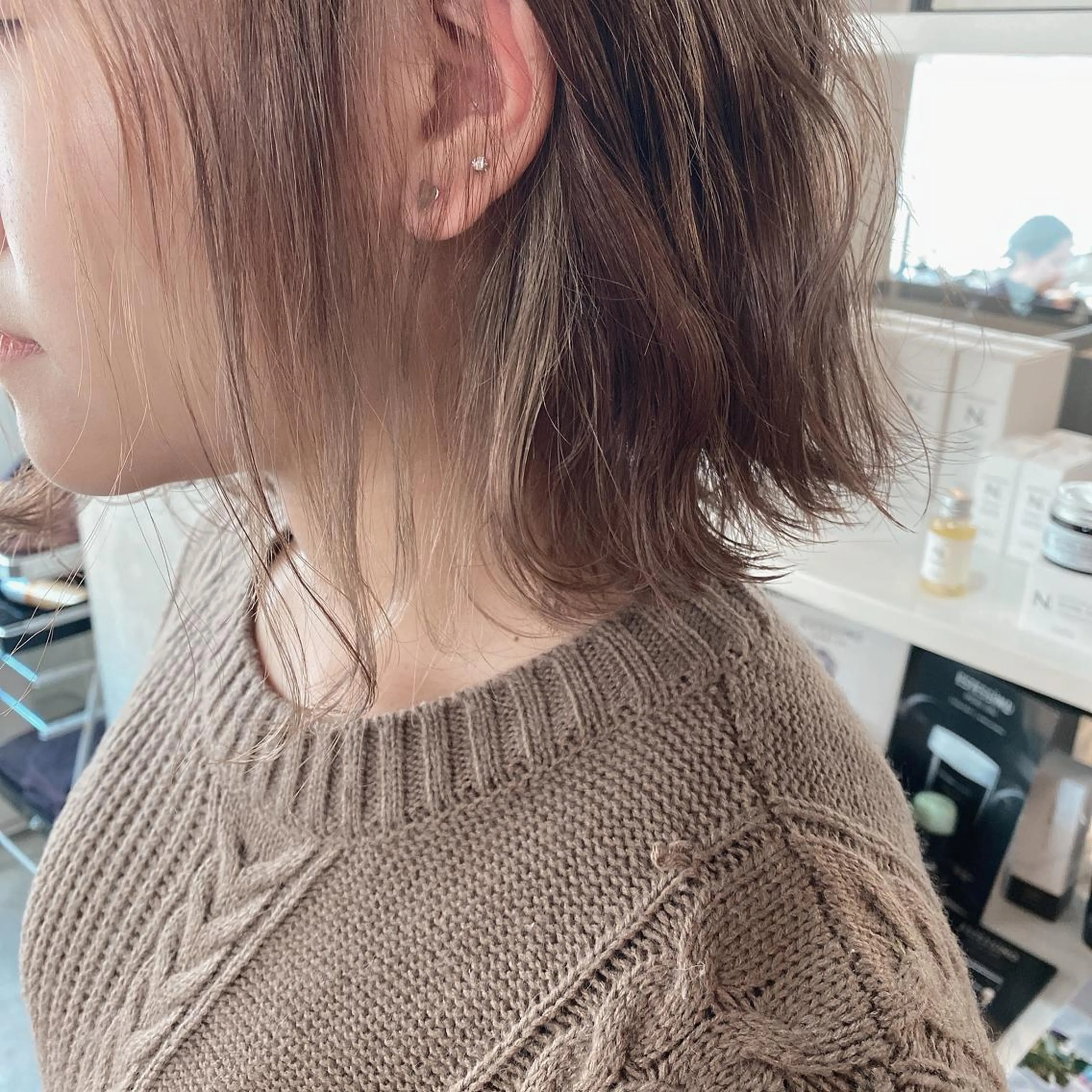 ショート カラー ヘアアレンジ ベージュカラー インナーカラー ホワイトベージュ stylist/蛯谷 珠里のヘアスタイル