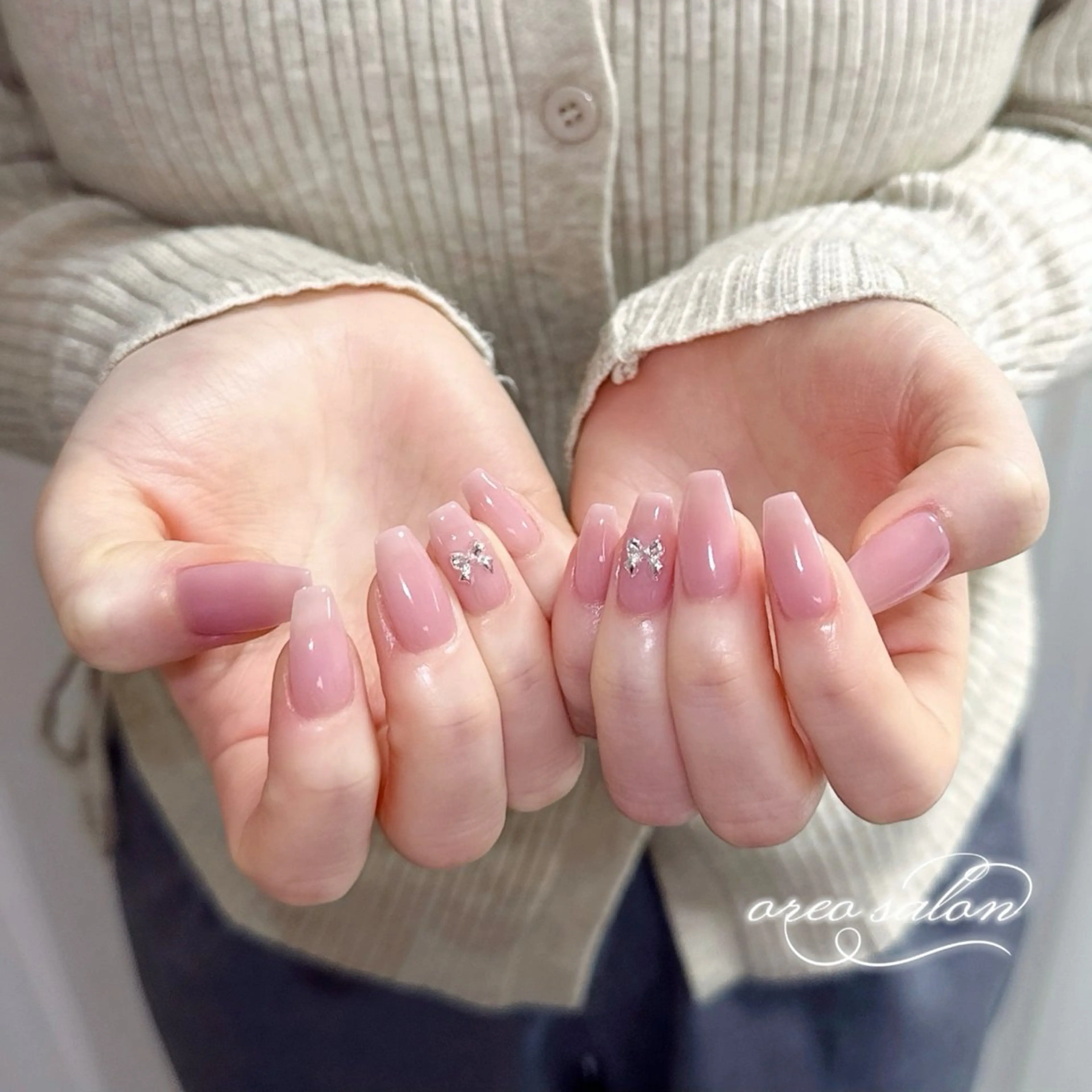 ネイル ワンカラーネイル ピンク リボン 春ネイル oreo salon miyu 池袋のネイルデザイン