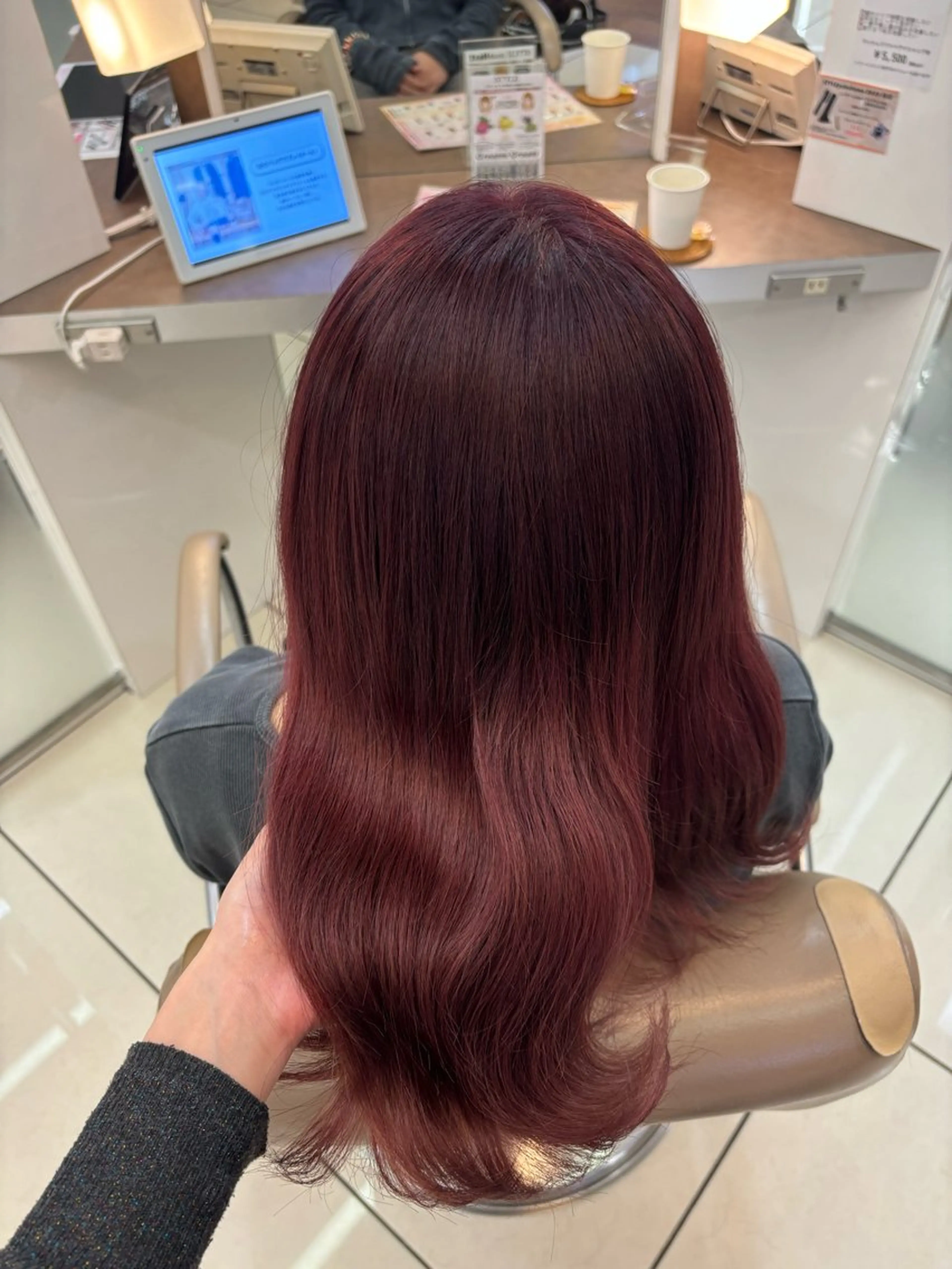 セミロング カラー ヘアカラー 羽エクステ/シール エクステ/横浜駅5分のヘアスタイル