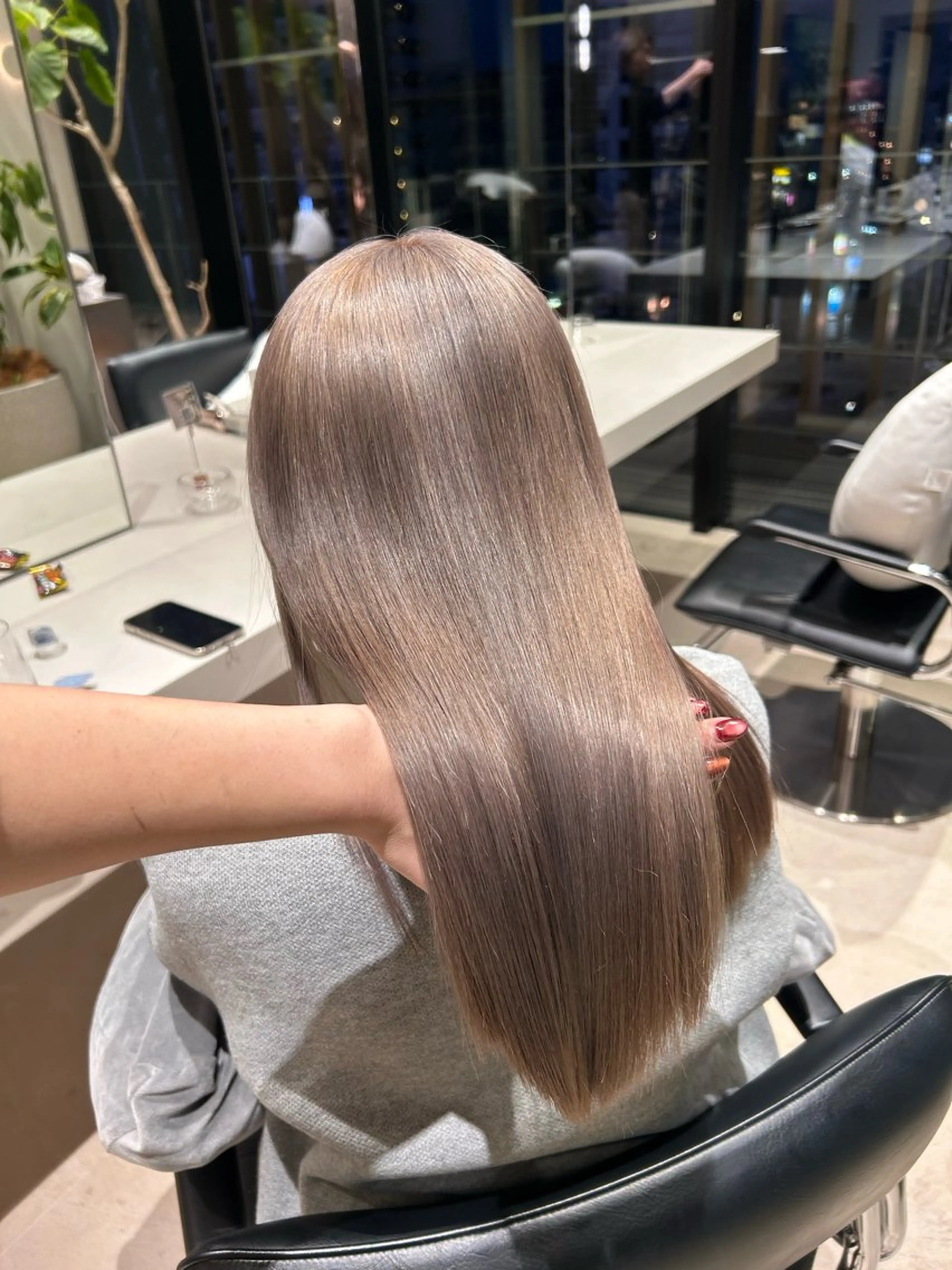 セミロング ヘアカラー 艶カラー🌟 kanonのヘアスタイル