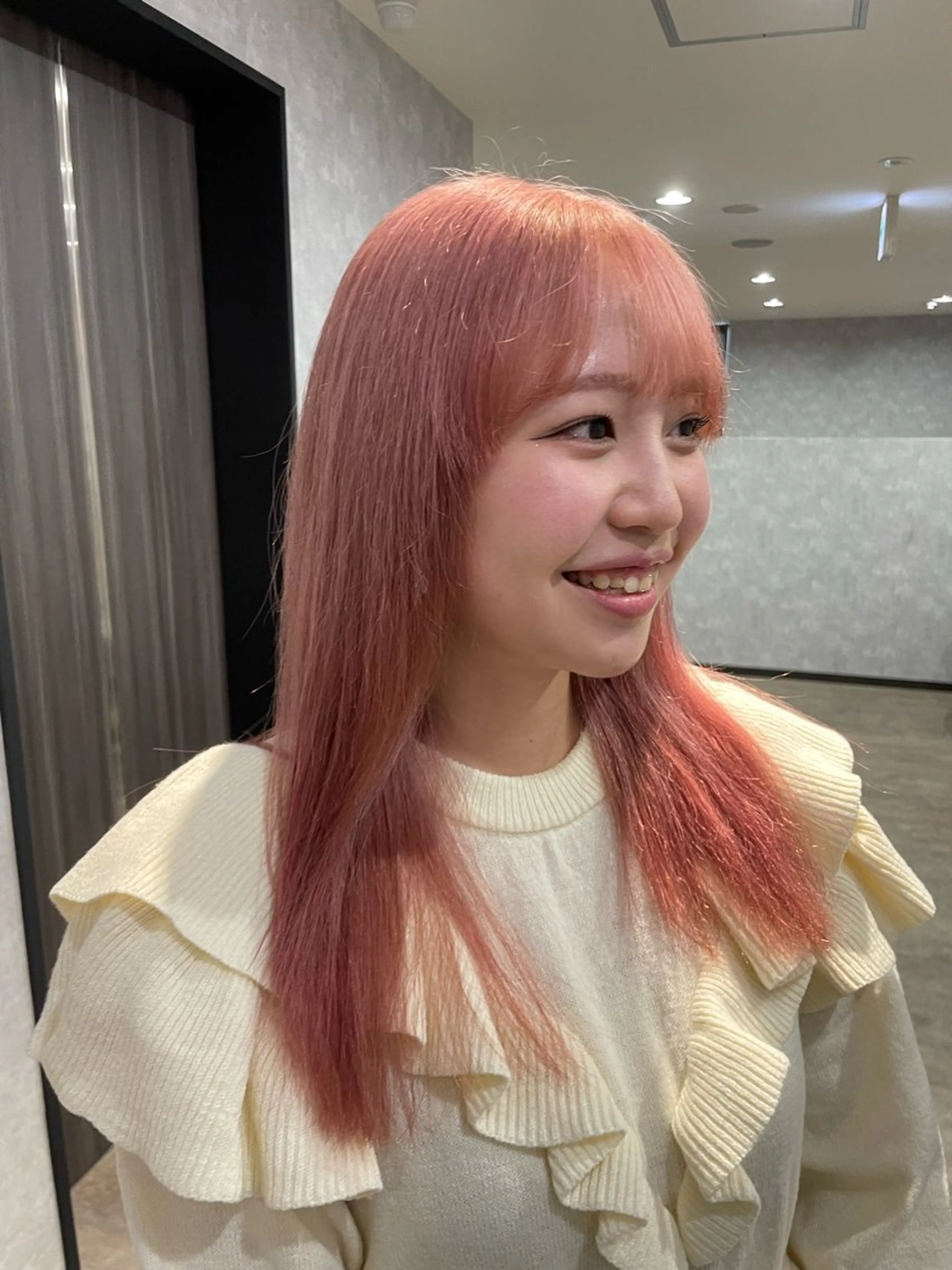 セミロング ヘアカラー トリートメント 🌐NATSUMI 🌐【寒色カラー】のヘアスタイル