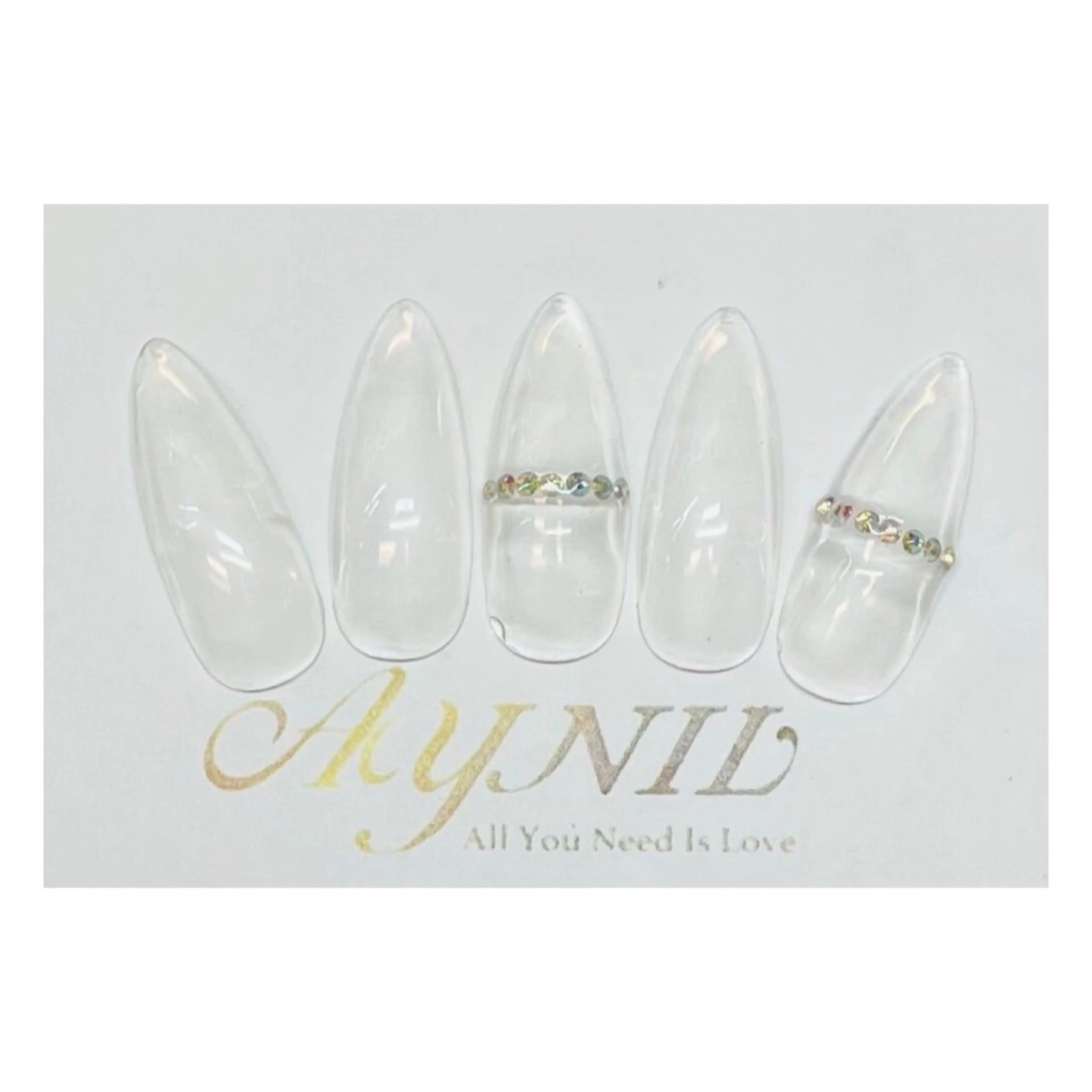 ネイル オーロラネイル フレンチネイル キラキラネイル ラメ(グリッター) ラメグラデーション 🦋AYNIL🦋 ナチュラル専門店♥️のネイルデザイン