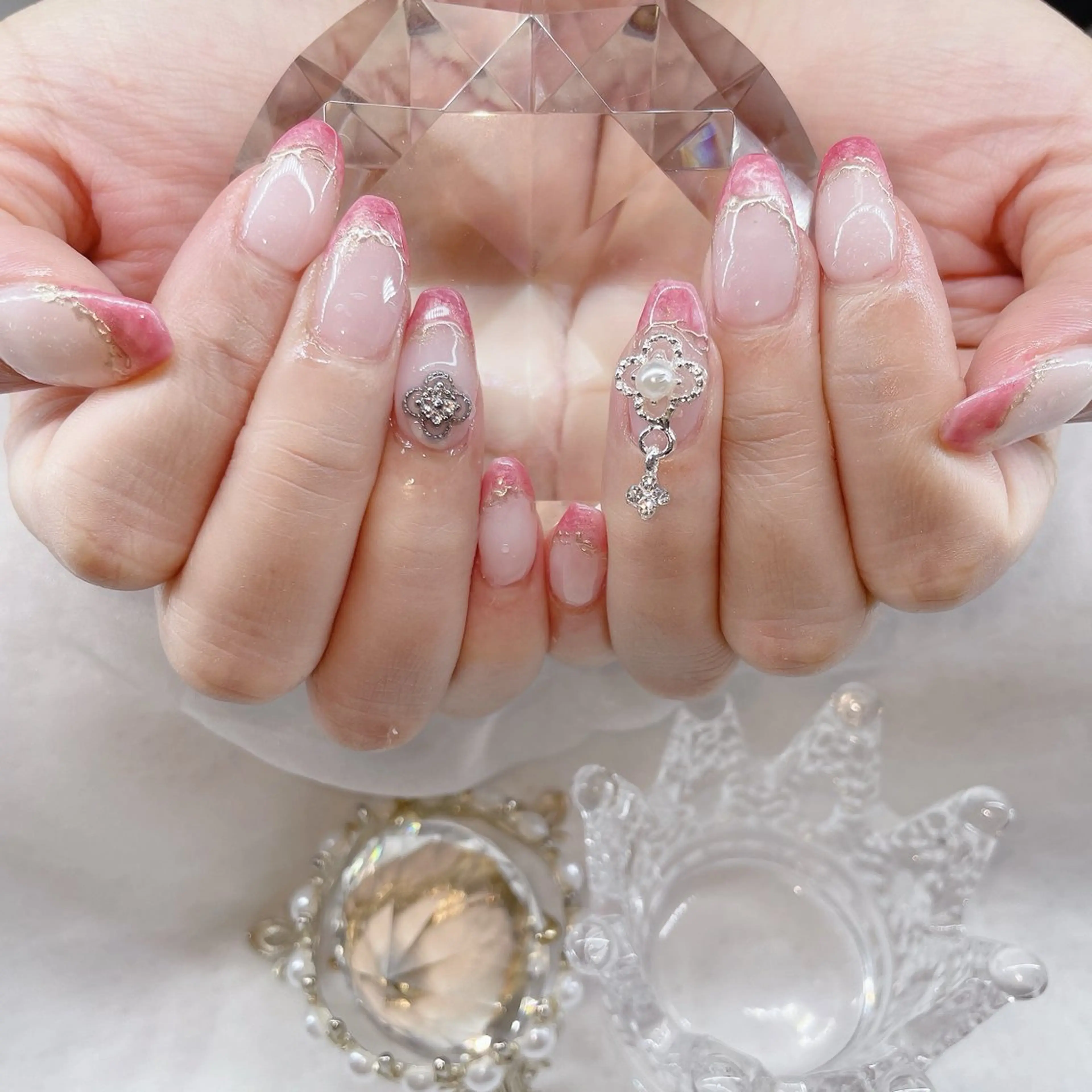 ネイル アートネイル オーロラネイル チークネイル 長さ出し フラッシュネイル misun_nail所属・misun_ nailのネイルデザイン