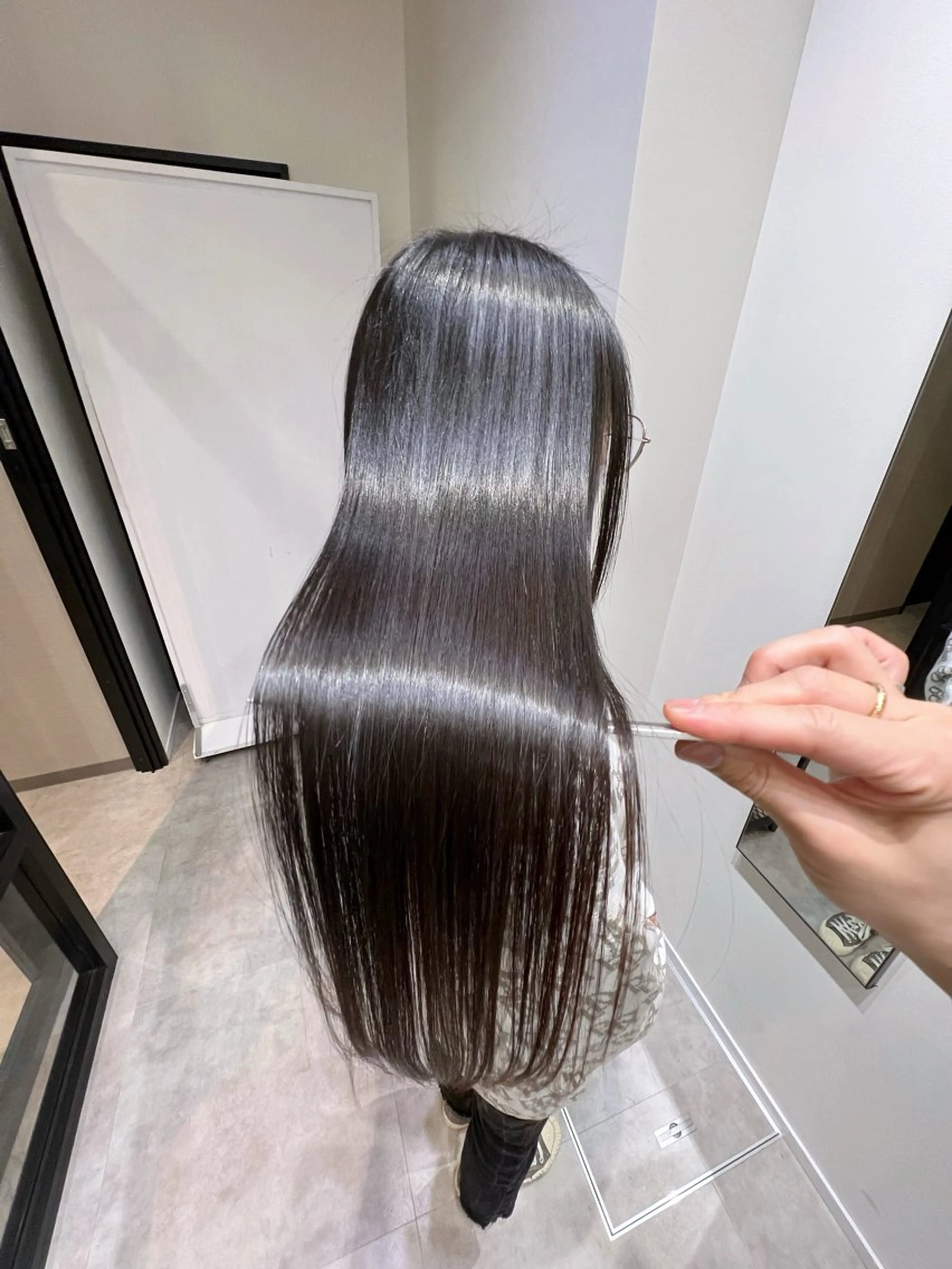 【12月限定✨】失敗しない縮毛矯正🫧メンテナンスカット+縮毛矯正の写真