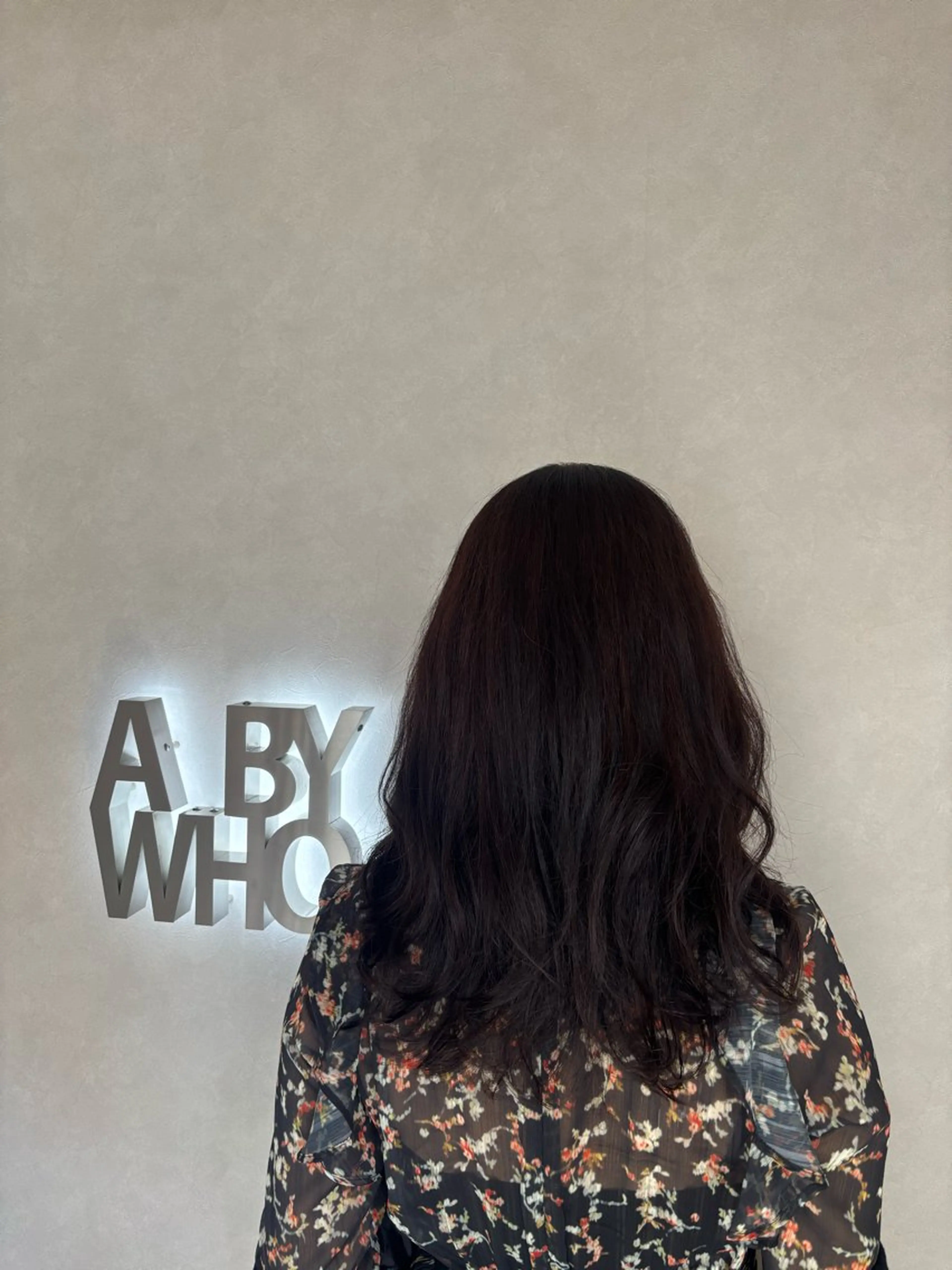 カラー A.BY.WHO マヤのヘアスタイル
