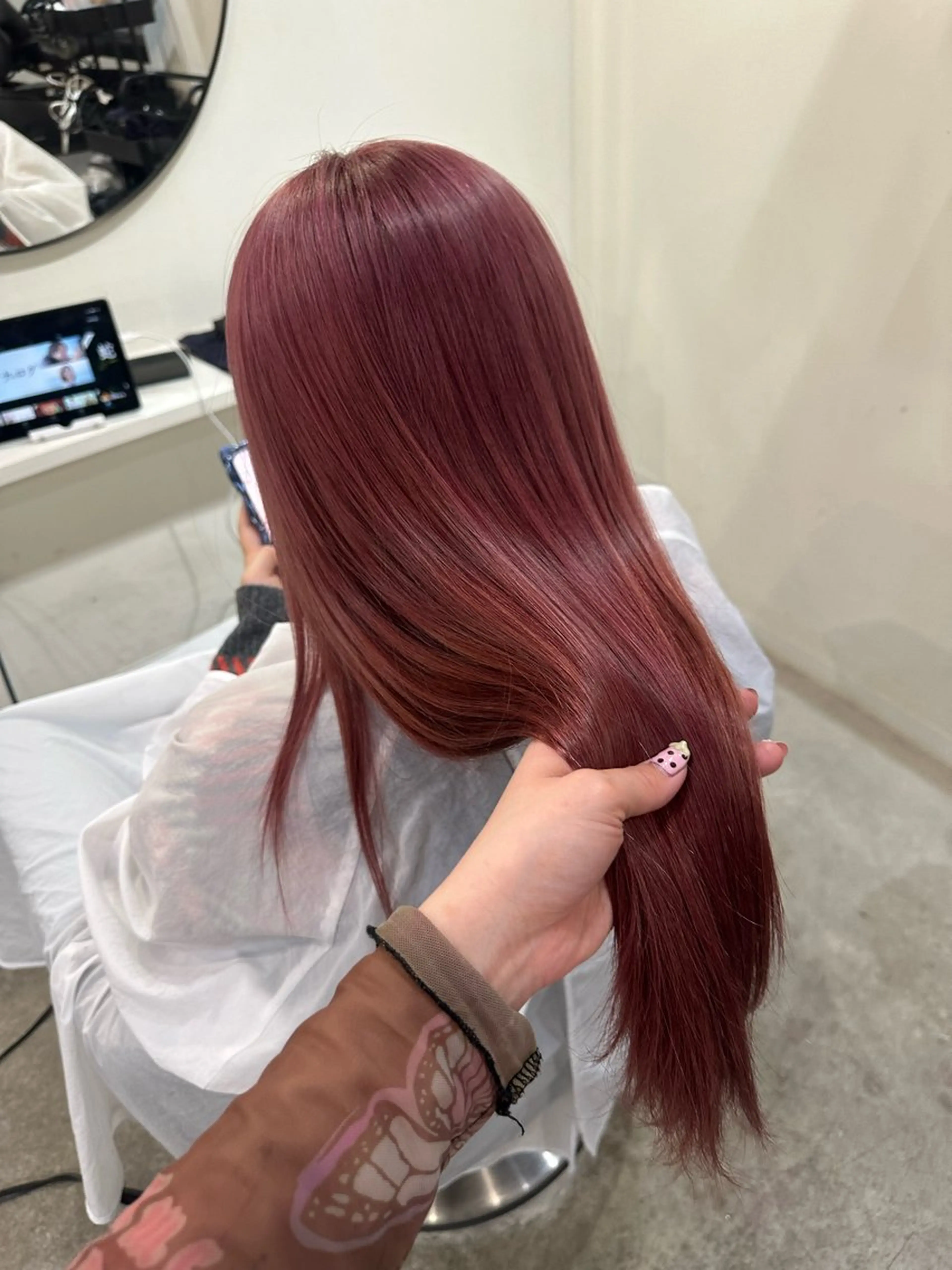 カラー ピンクカラー LA KING KYOTO所属・ブリーチカラー yuraraのヘアスタイル