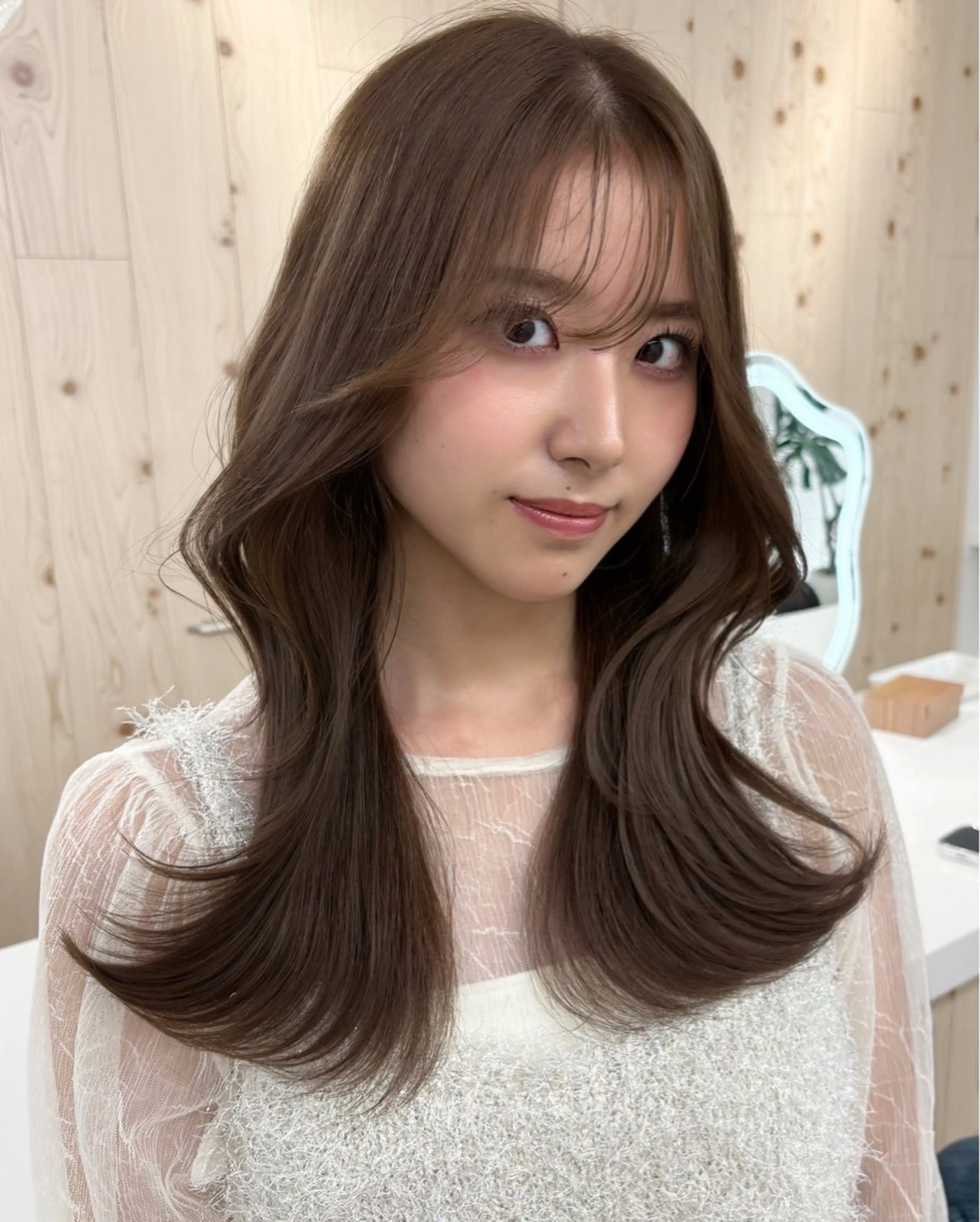 ロング カラー ヘアカラー トリートメント 新宿/韓国ヘア/ 髪質改善ストレートのヘアスタイル