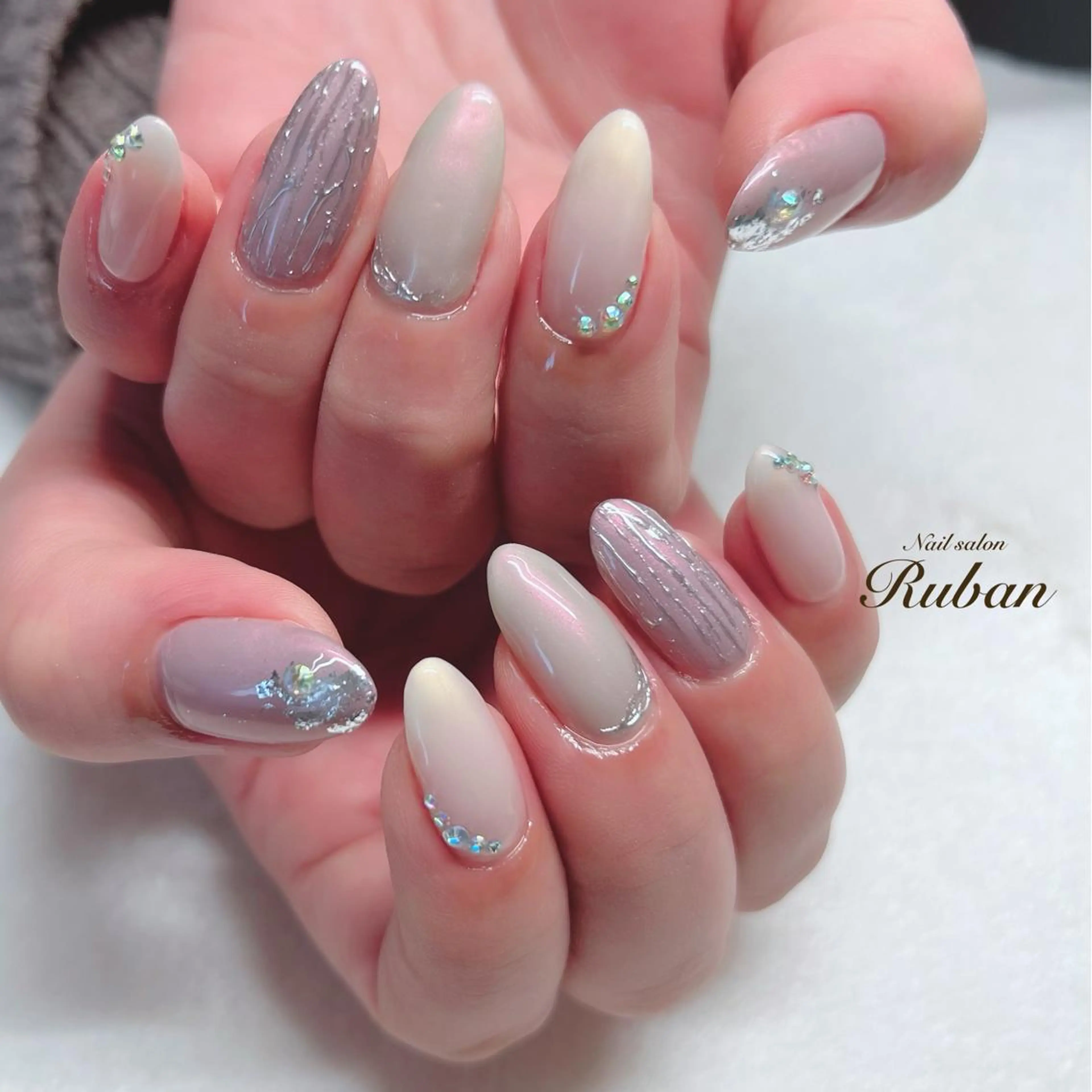 ネイル ミラーネイル ニュアンスネイル Nail salon Ruban所属・Nail salon Rubanのネイルデザイン