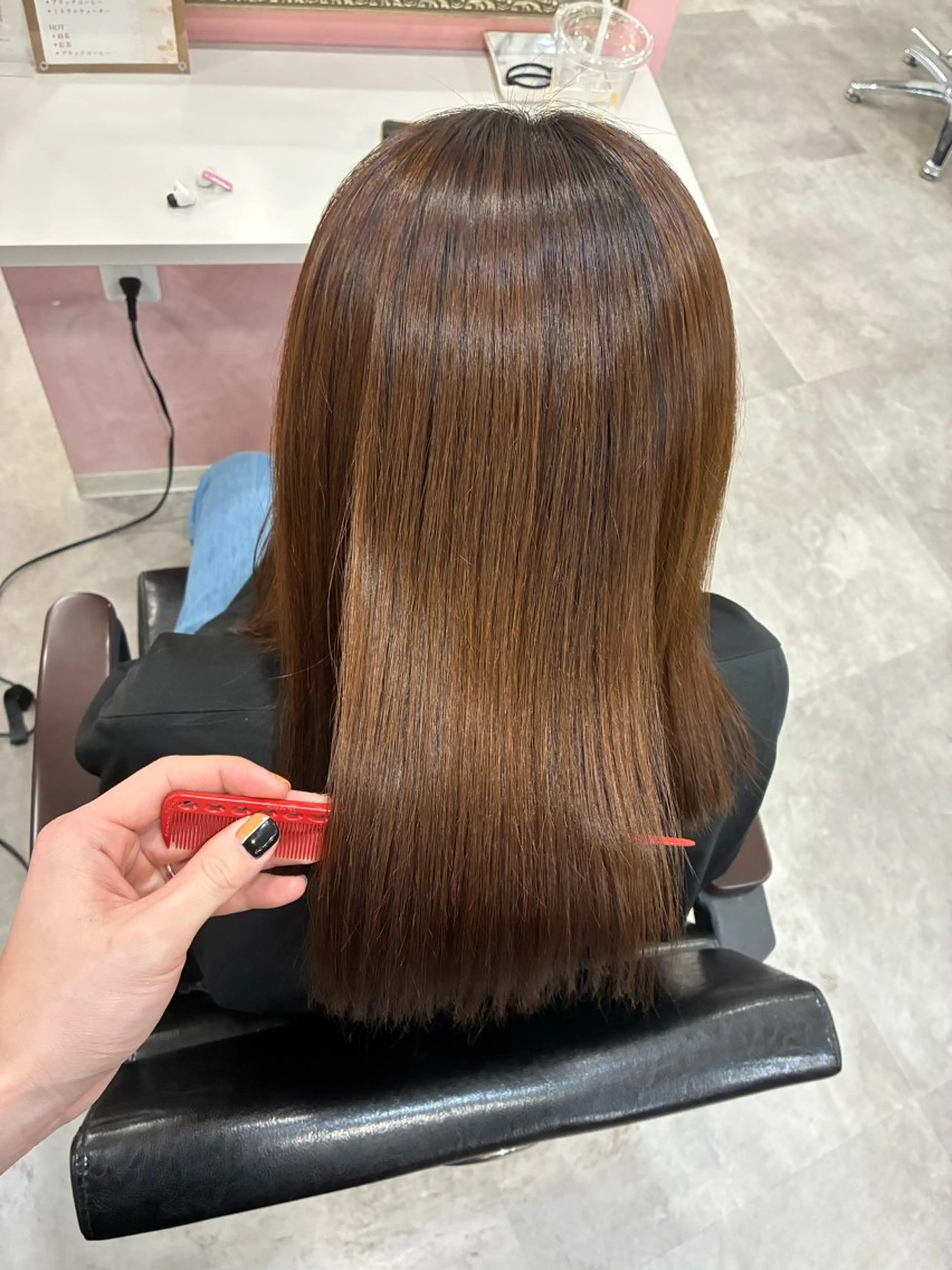 セミロング カット 縮毛矯正 トリートメント Tule所属・【ブリーチ縮毛矯正】 TAKUMIのヘアスタイル