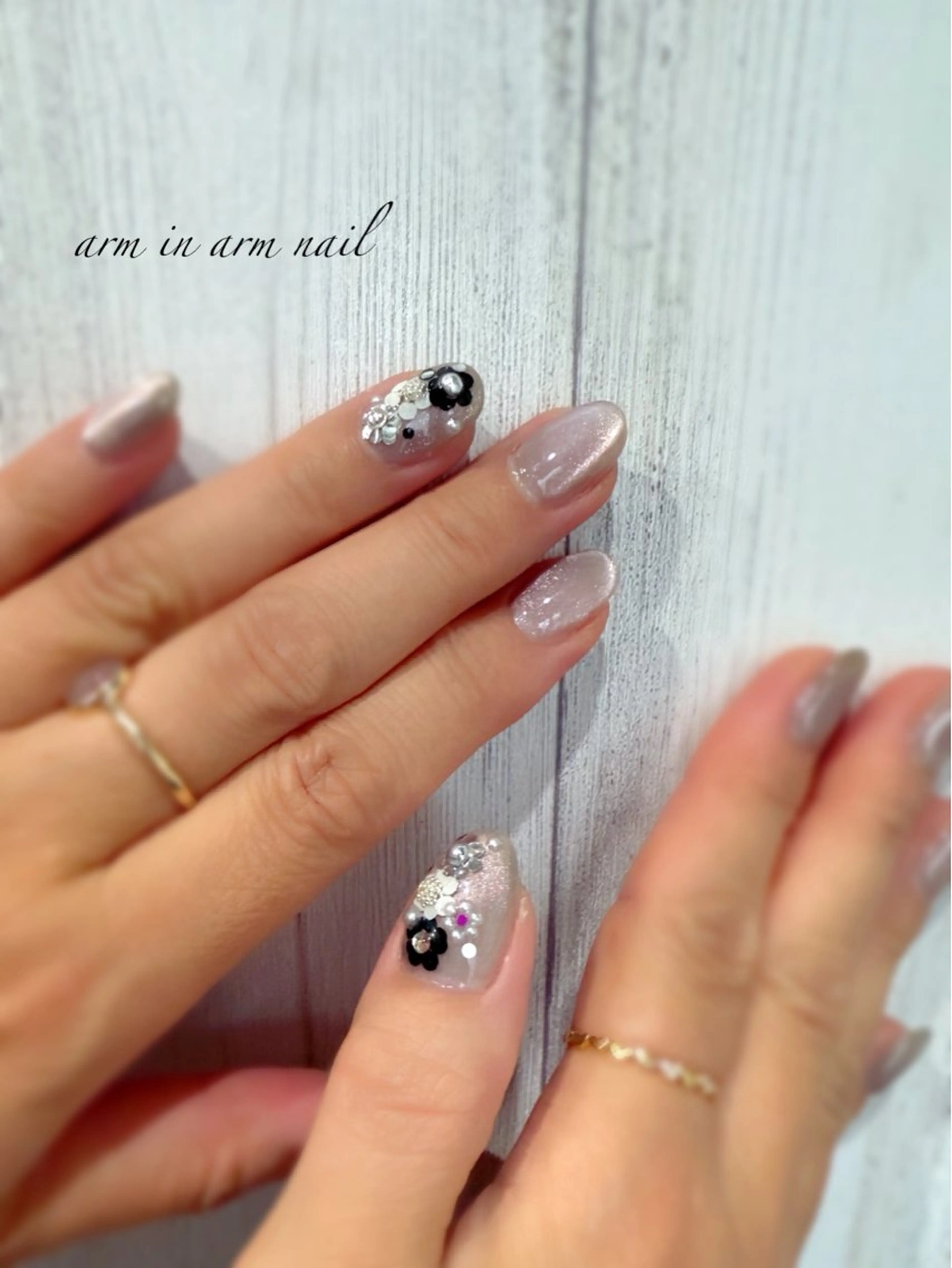 ネイル arm in arm ︎✿Yamamotoのマツエク・マツパデザイン