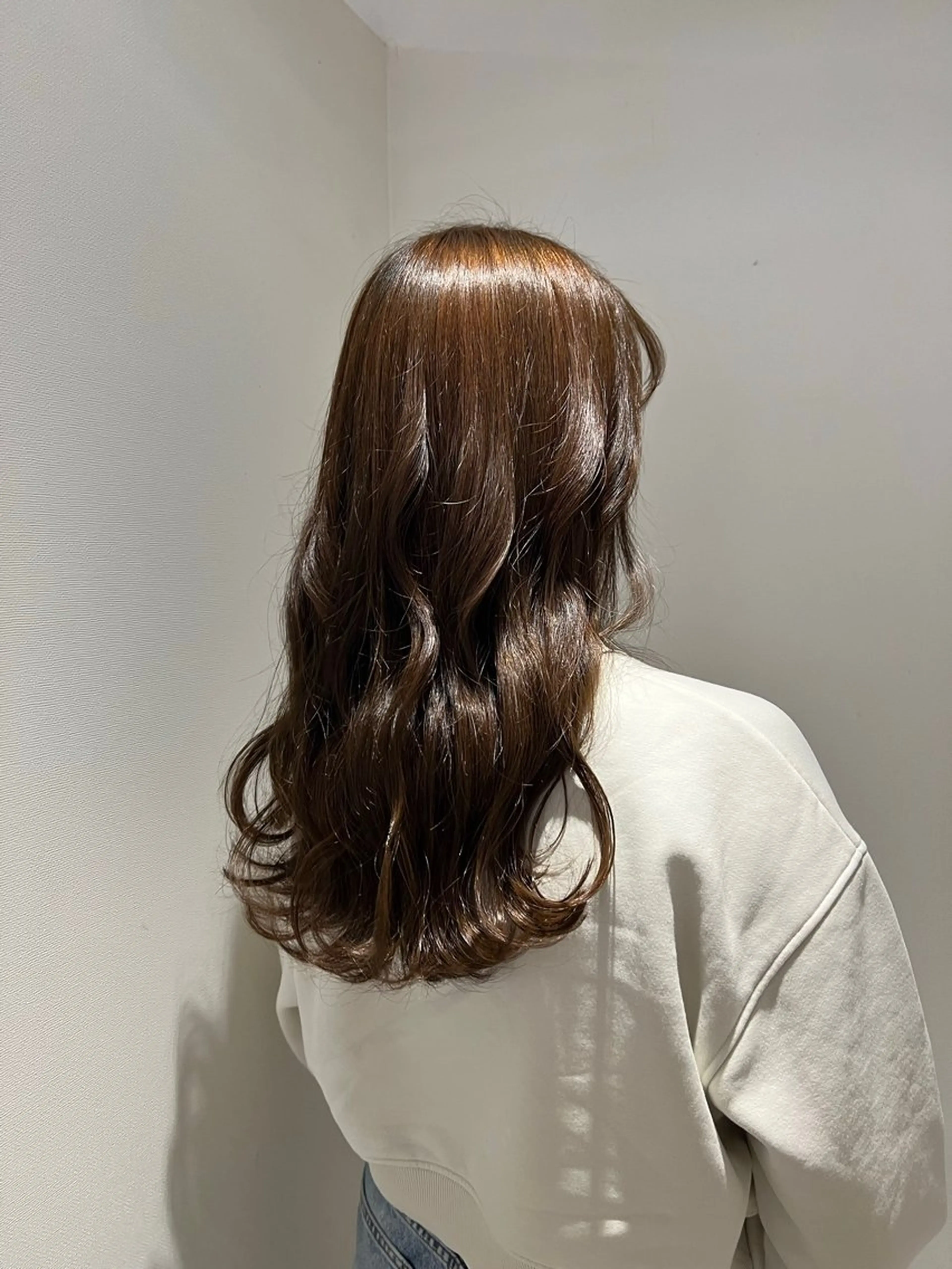 （⭐️格安⭐️）半額以下！！平日13時​〜​17時まで限定🥰艶感カラー🩵➕高保湿トリートメント✨の写真