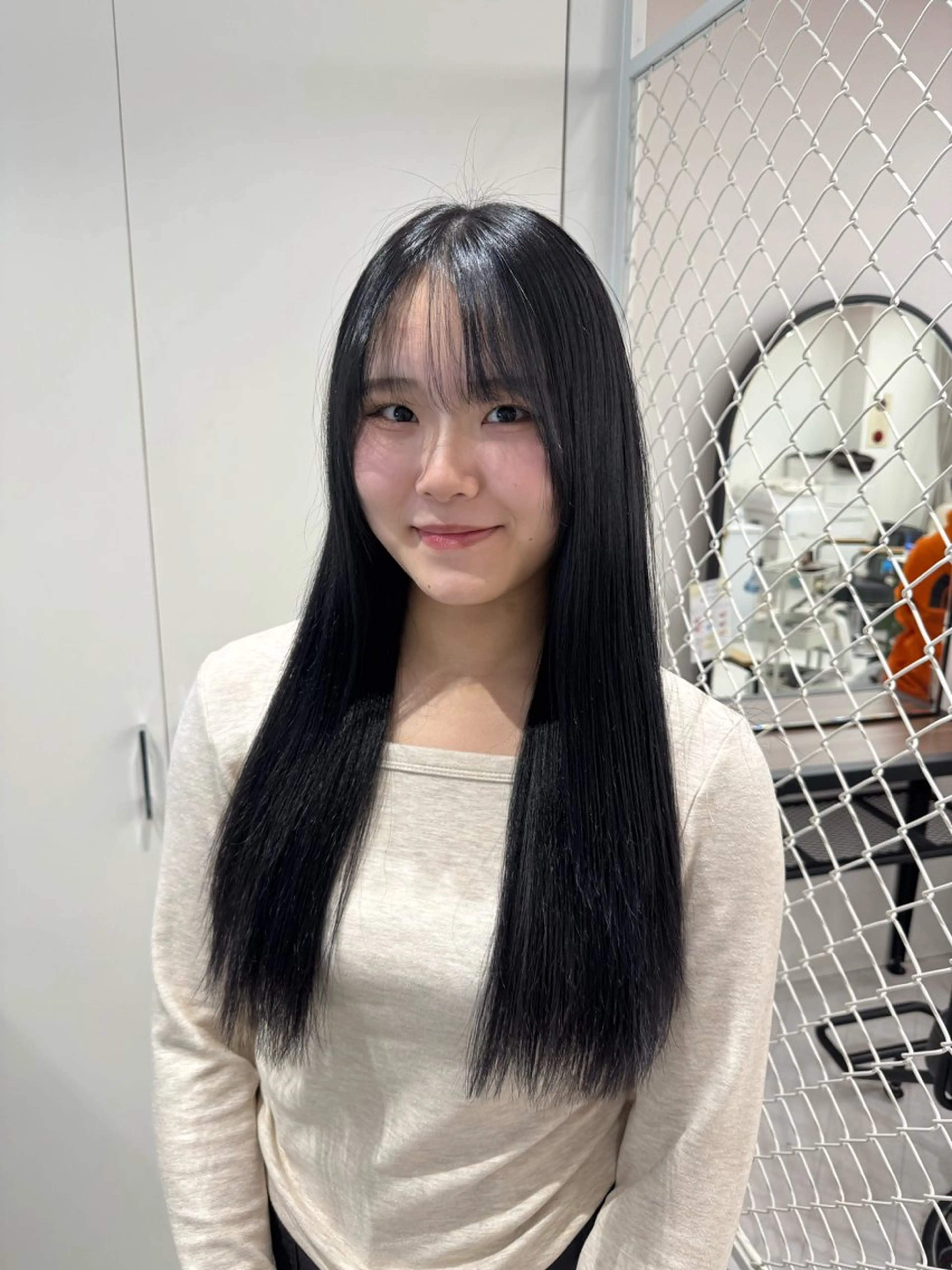 艶髪ワンカラー➕クイックトリートメント🫧(ロング料金・スタイリング料金別途)の写真