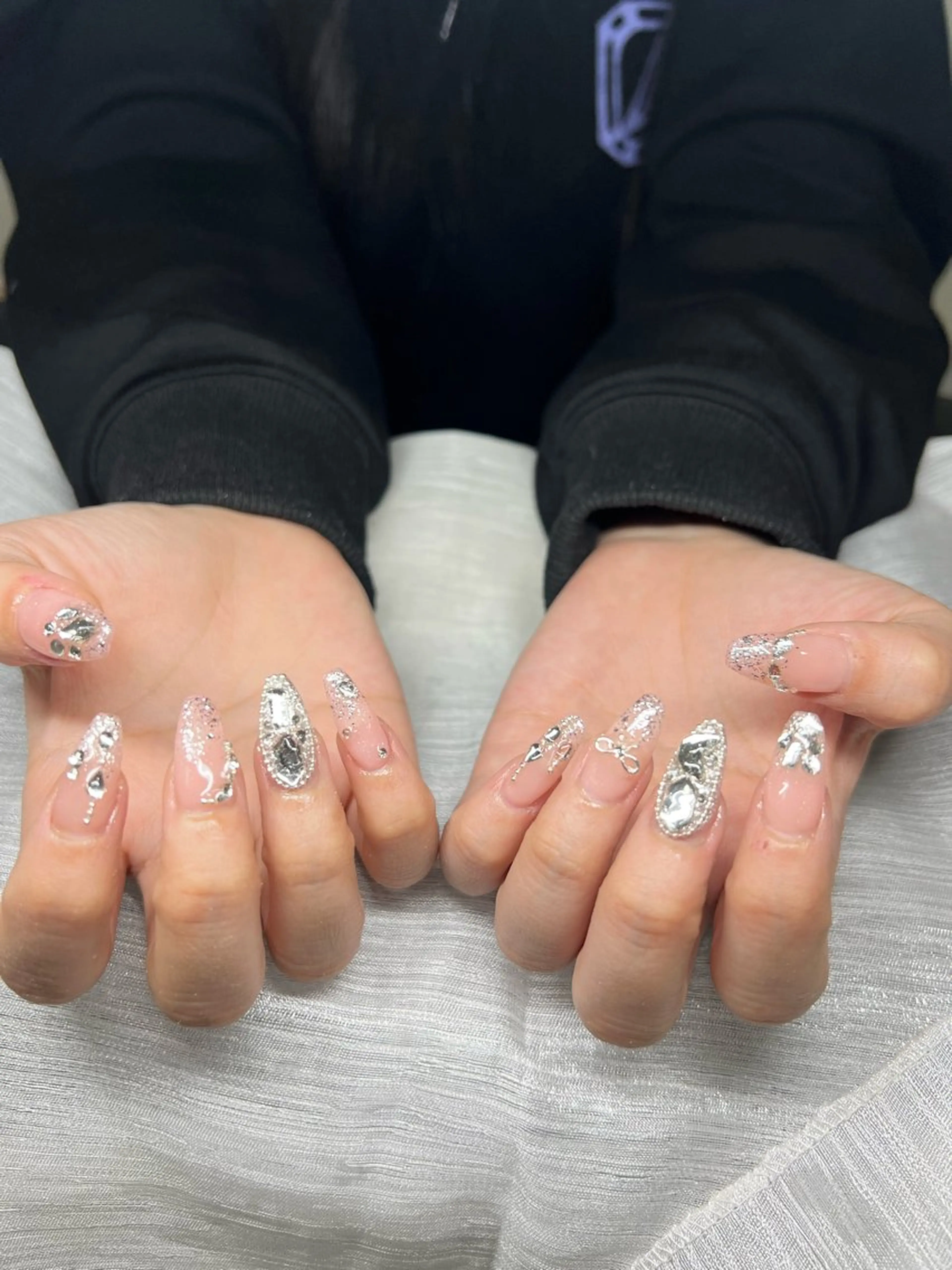 ネイル オーロラネイル チークネイル 長さ出し フットネイル フレンチネイル Lee Nails チップ長さだし専門店のネイルデザイン