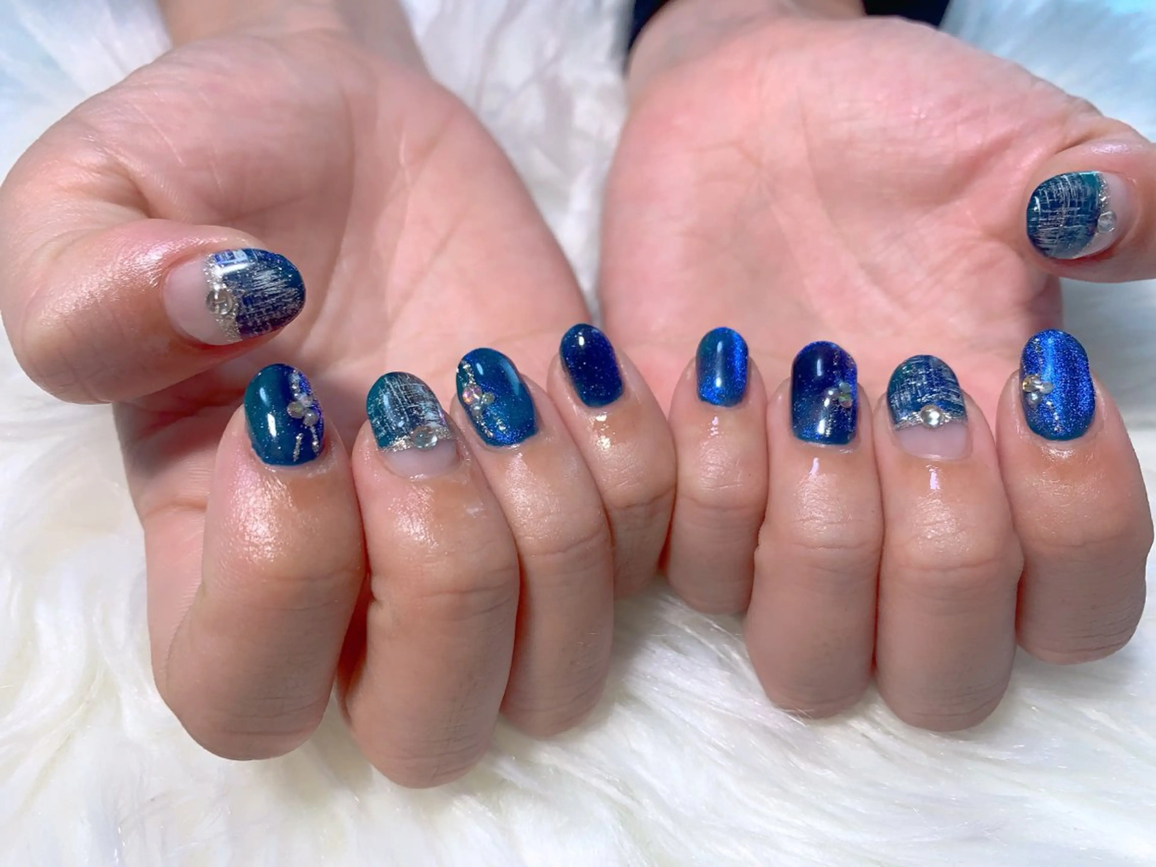 ネイル 高島 夏海のネイルデザイン