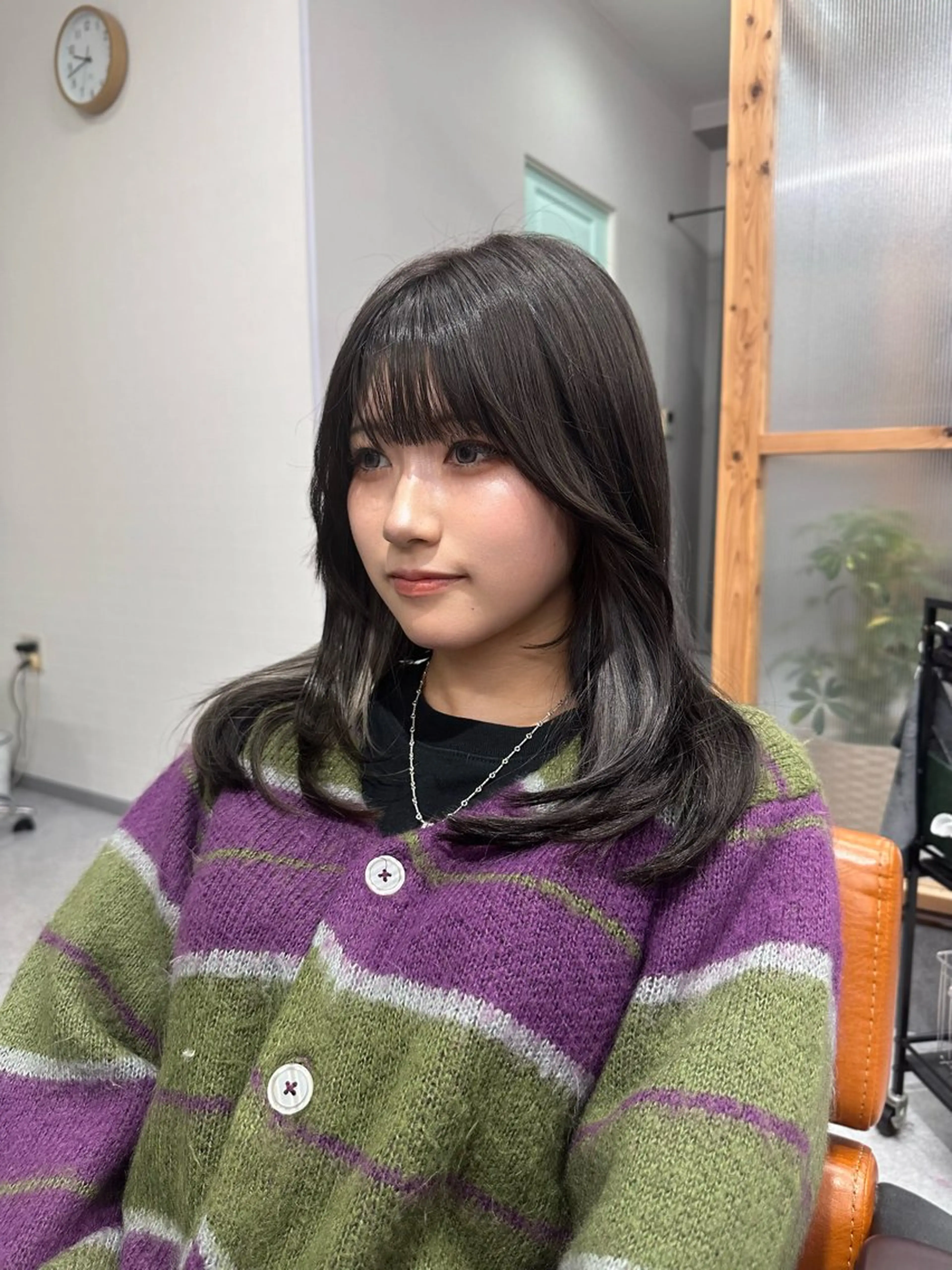 ミディアム Anela所属・山中 友詩のヘアスタイル