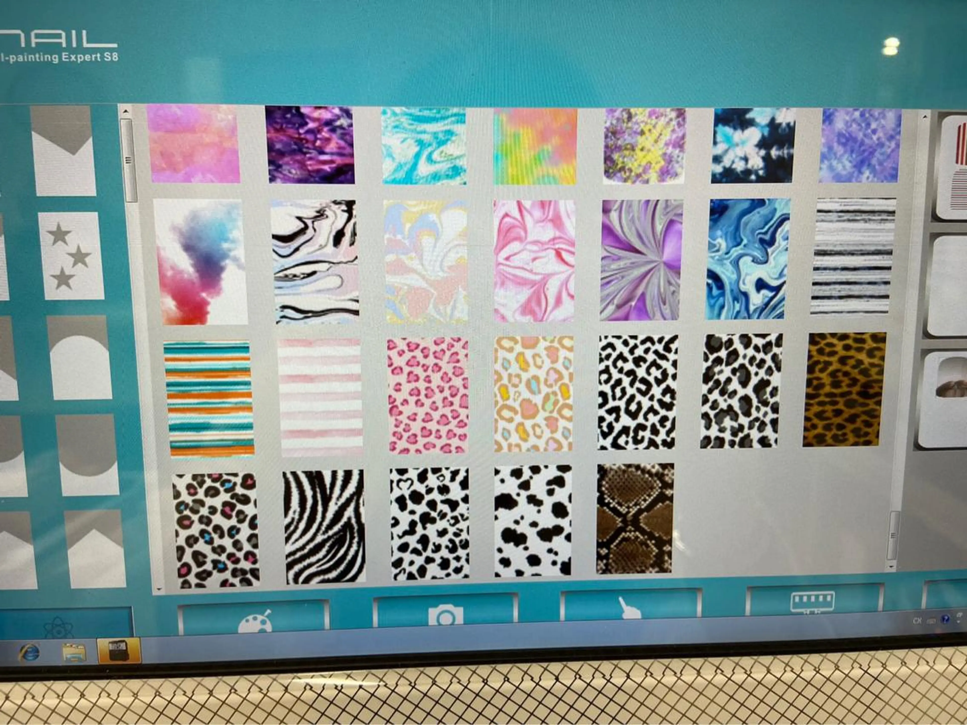 ネイル 株式会社JUEGO .○°のネイルデザイン