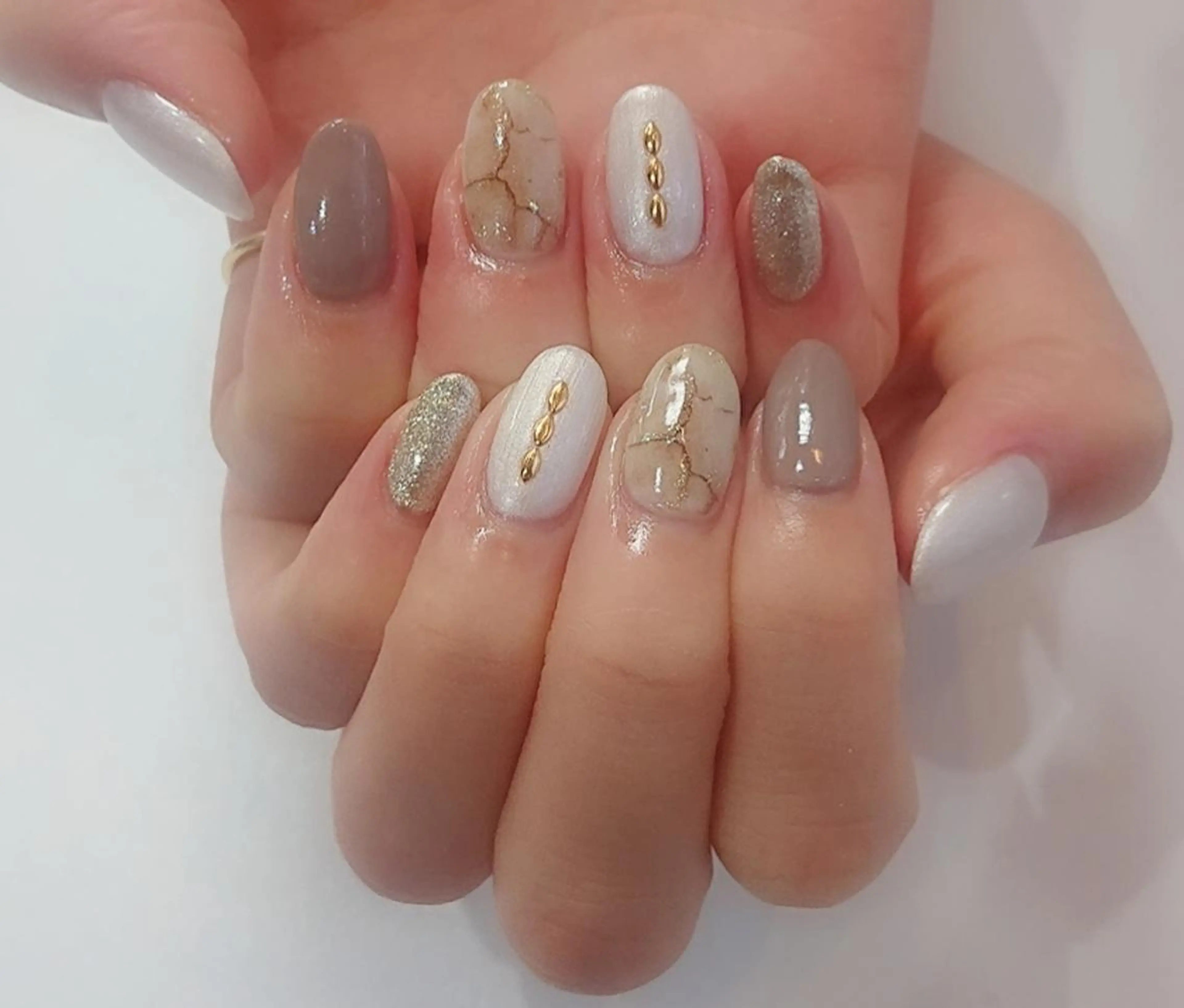 ネイル 🍒当日もOK🍒 𝑳𝑼𝑵𝑨花井のネイルデザイン