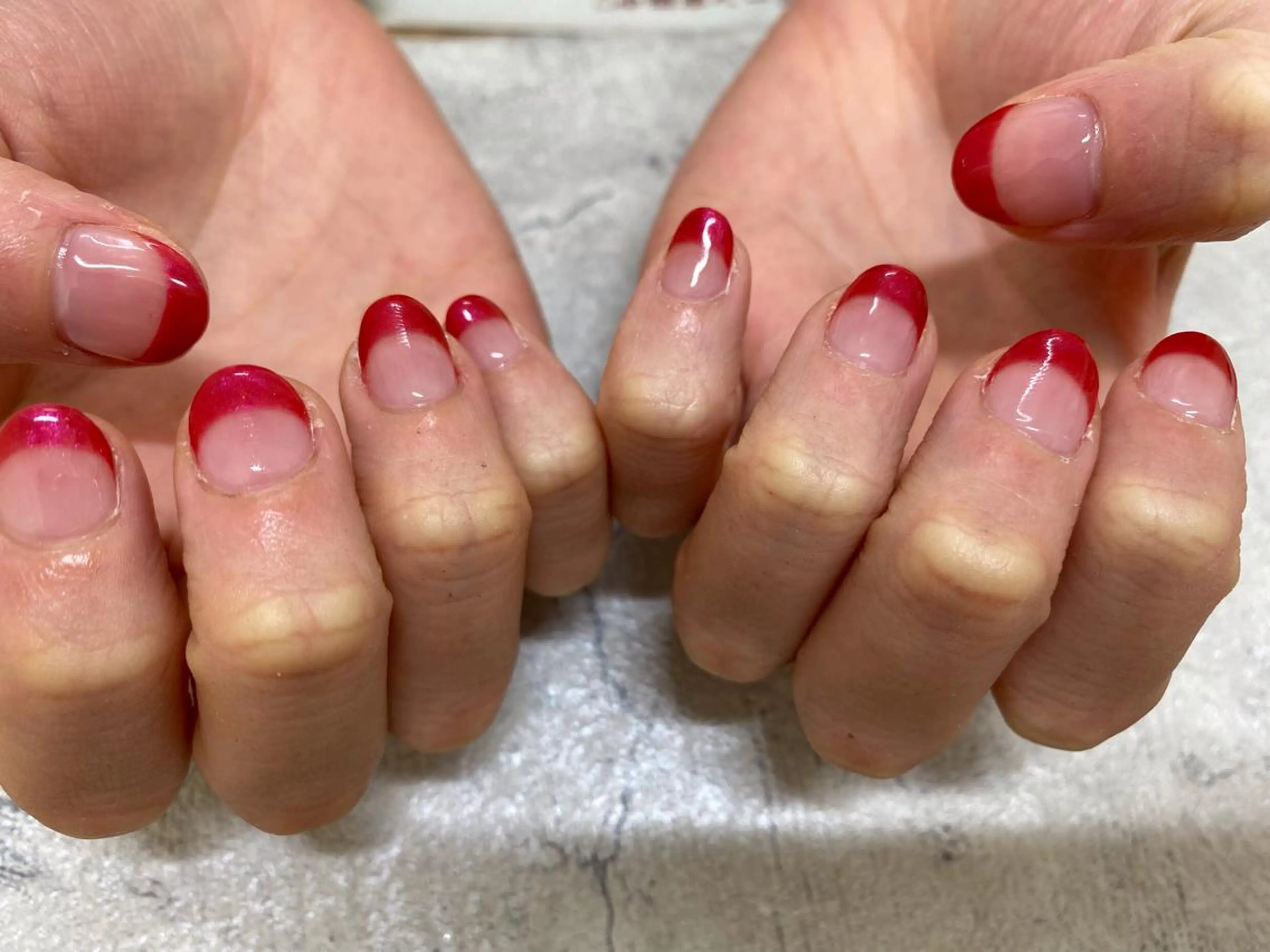 ネイル フレンチネイル ラメ(グリッター) 赤色 Mogu nail 二子玉川のネイルデザイン