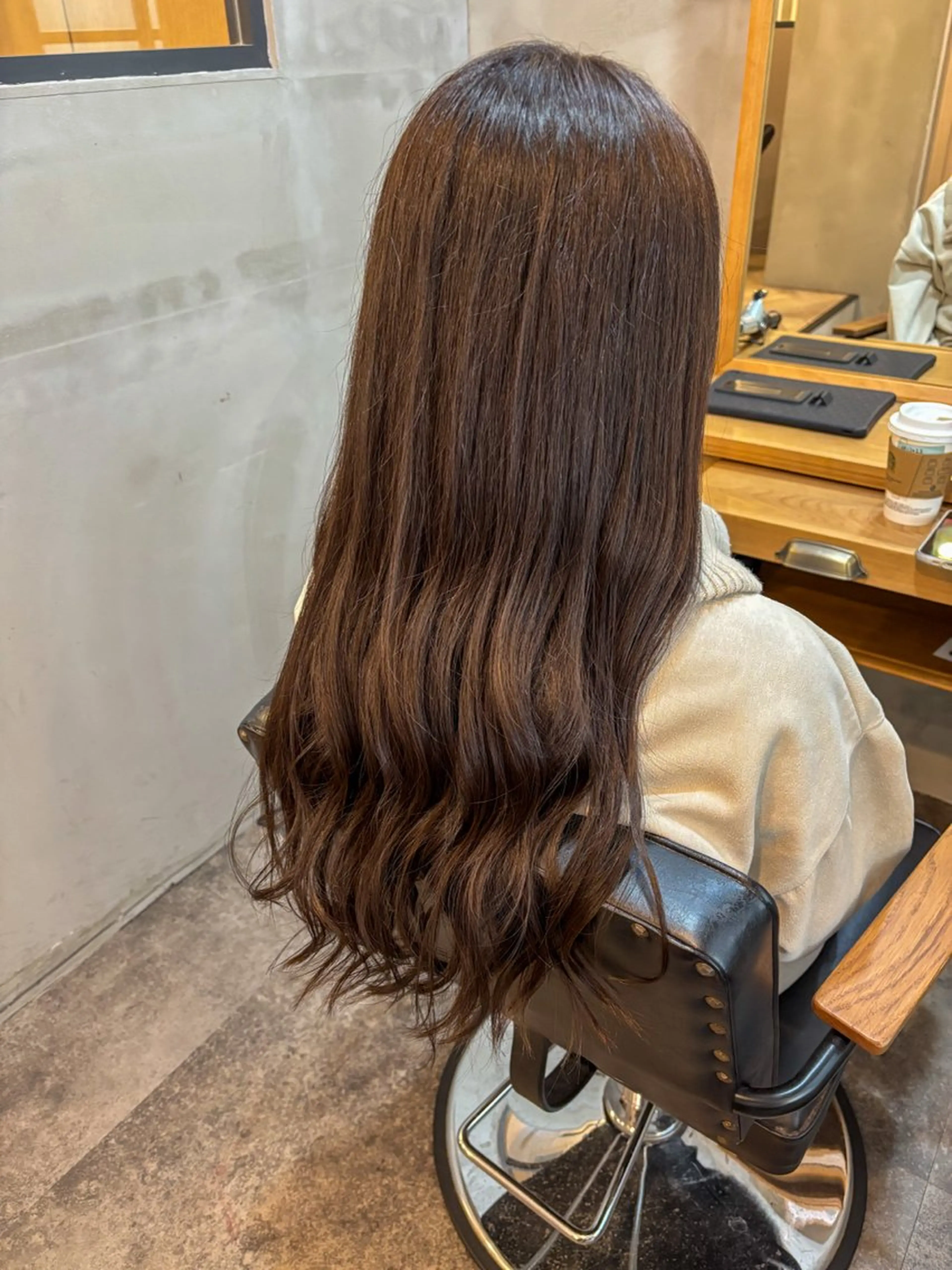 ロング カット ヘアカラー 磯野 成基のヘアスタイル