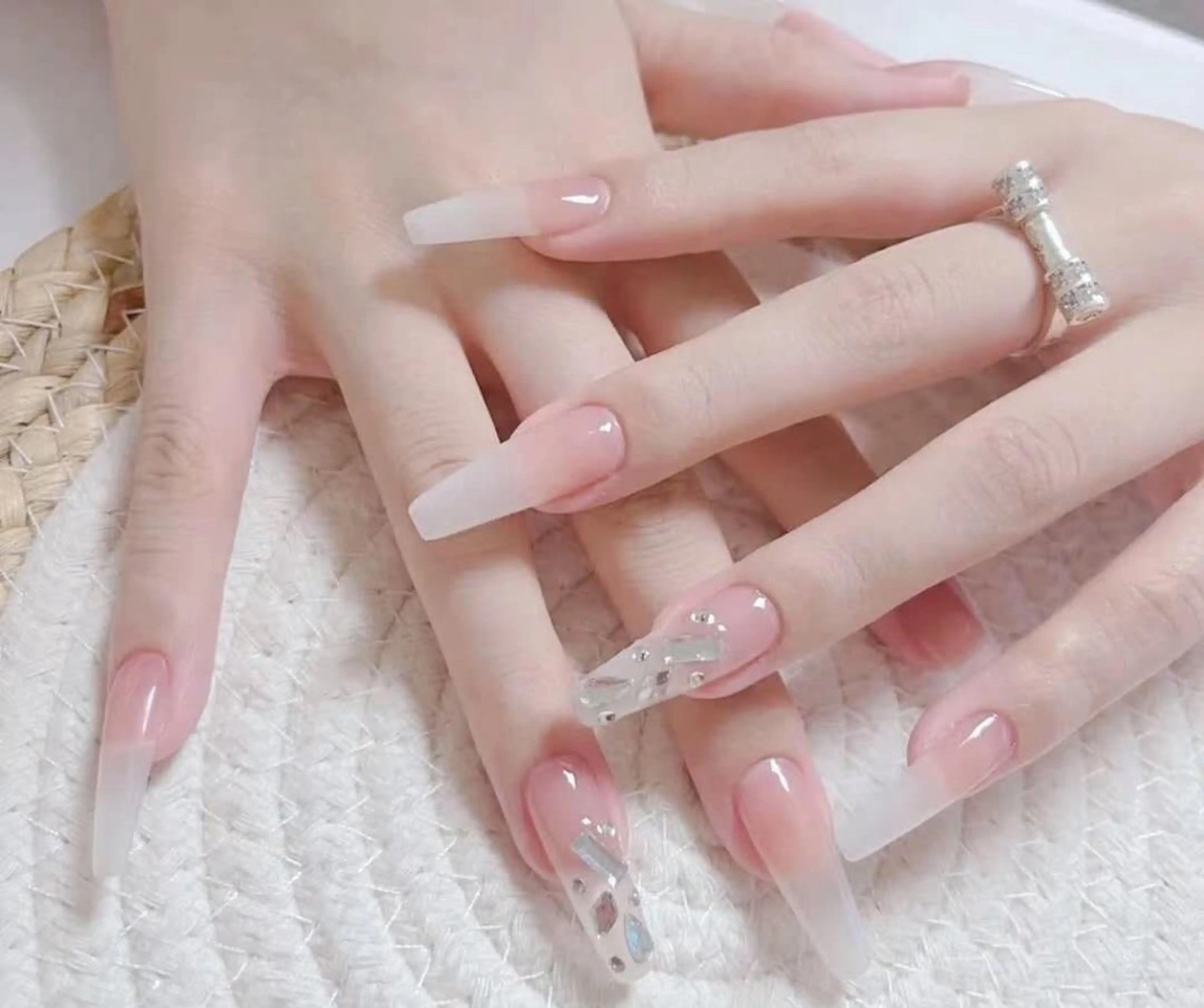 ネイル 小島 千尋のネイルデザイン