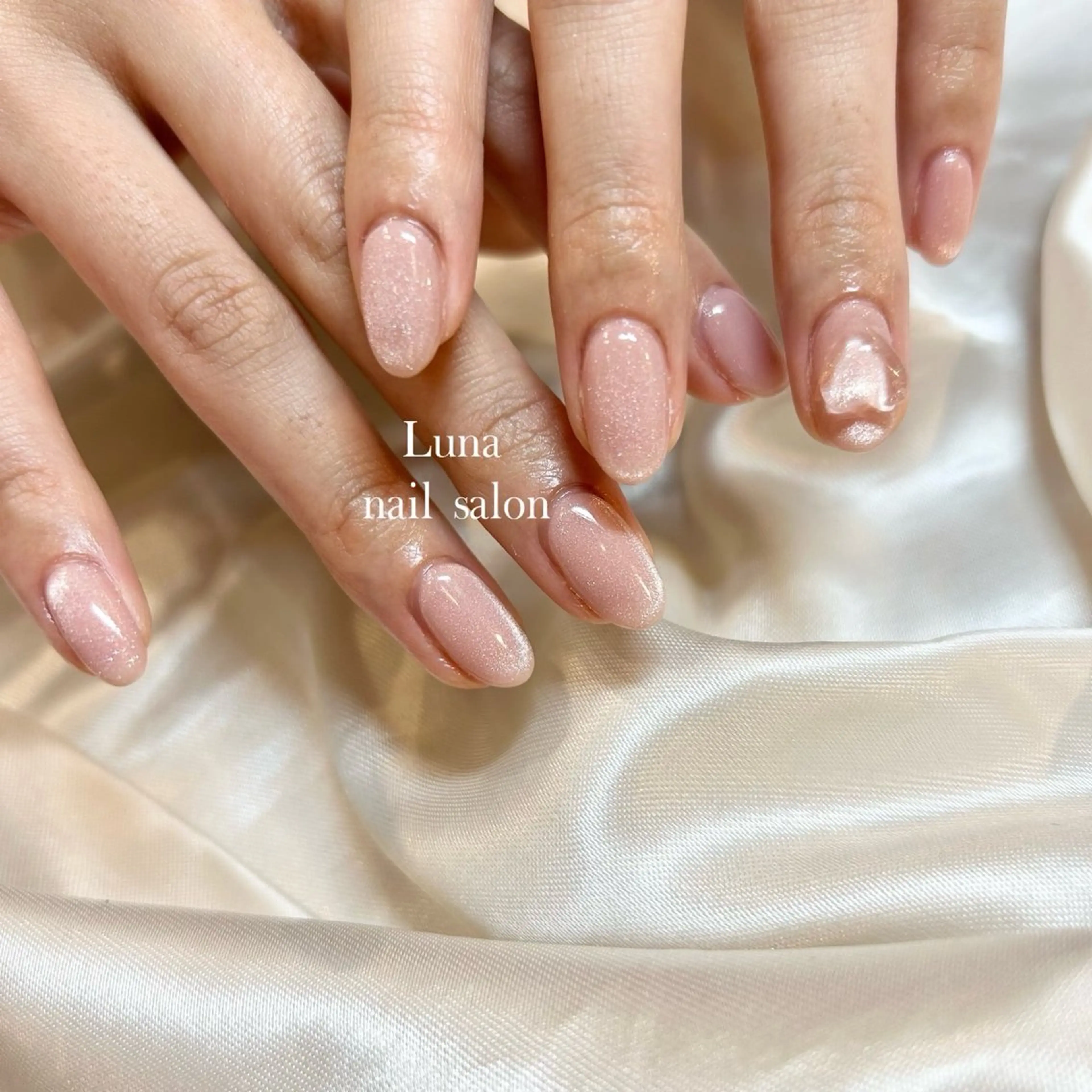 ネイル Silver Lunaのネイルデザイン