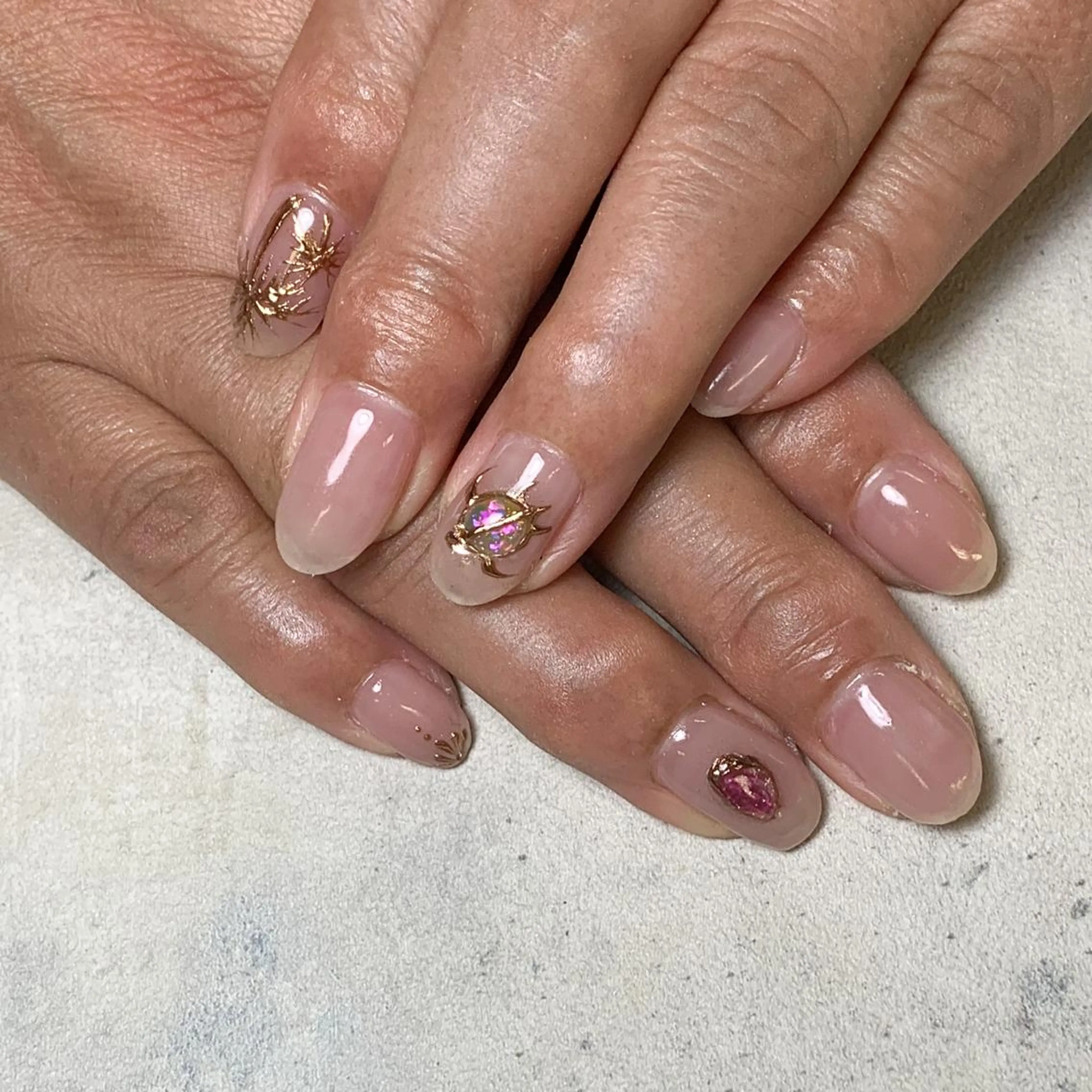 ネイル atelier FIORITURA所属・FIORITURA aiのネイルデザイン