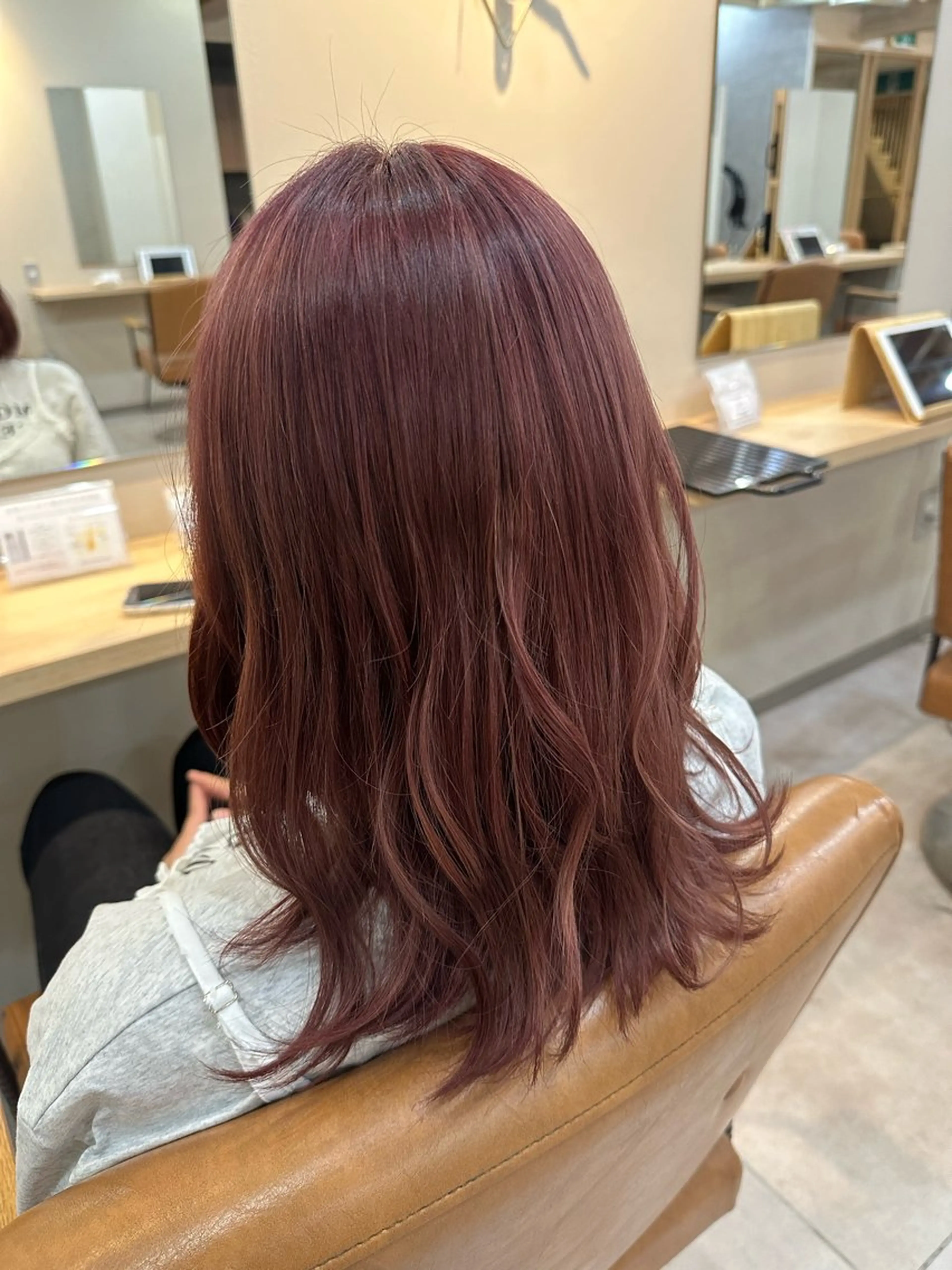 セミロング 櫻井 サクラのヘアスタイル
