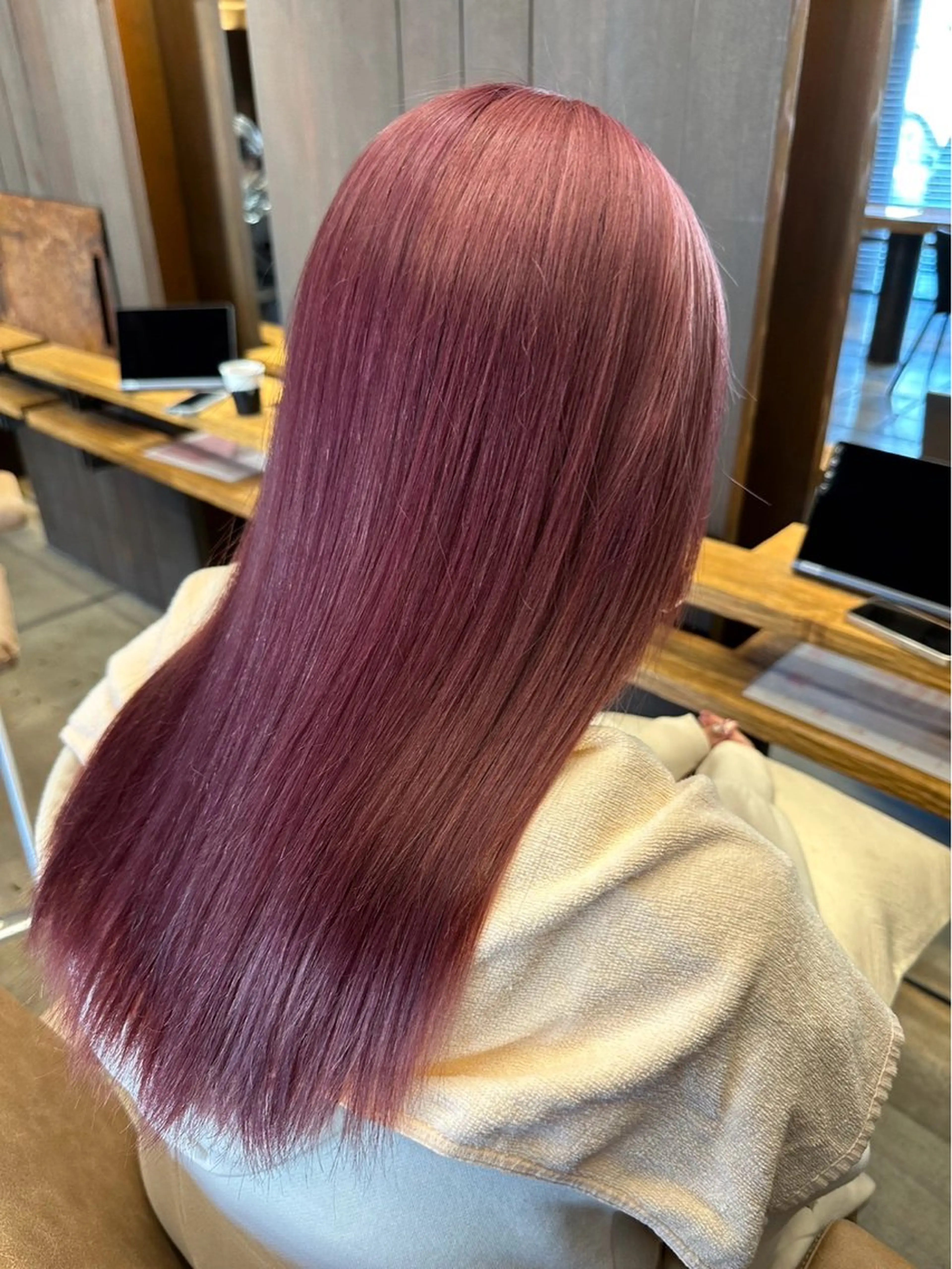 セミロング カラー ピンクカラー ローズカラー ヘアカラー トリートメント 水光艶カラー/ 艶ブリーチ/颯のヘアスタイル