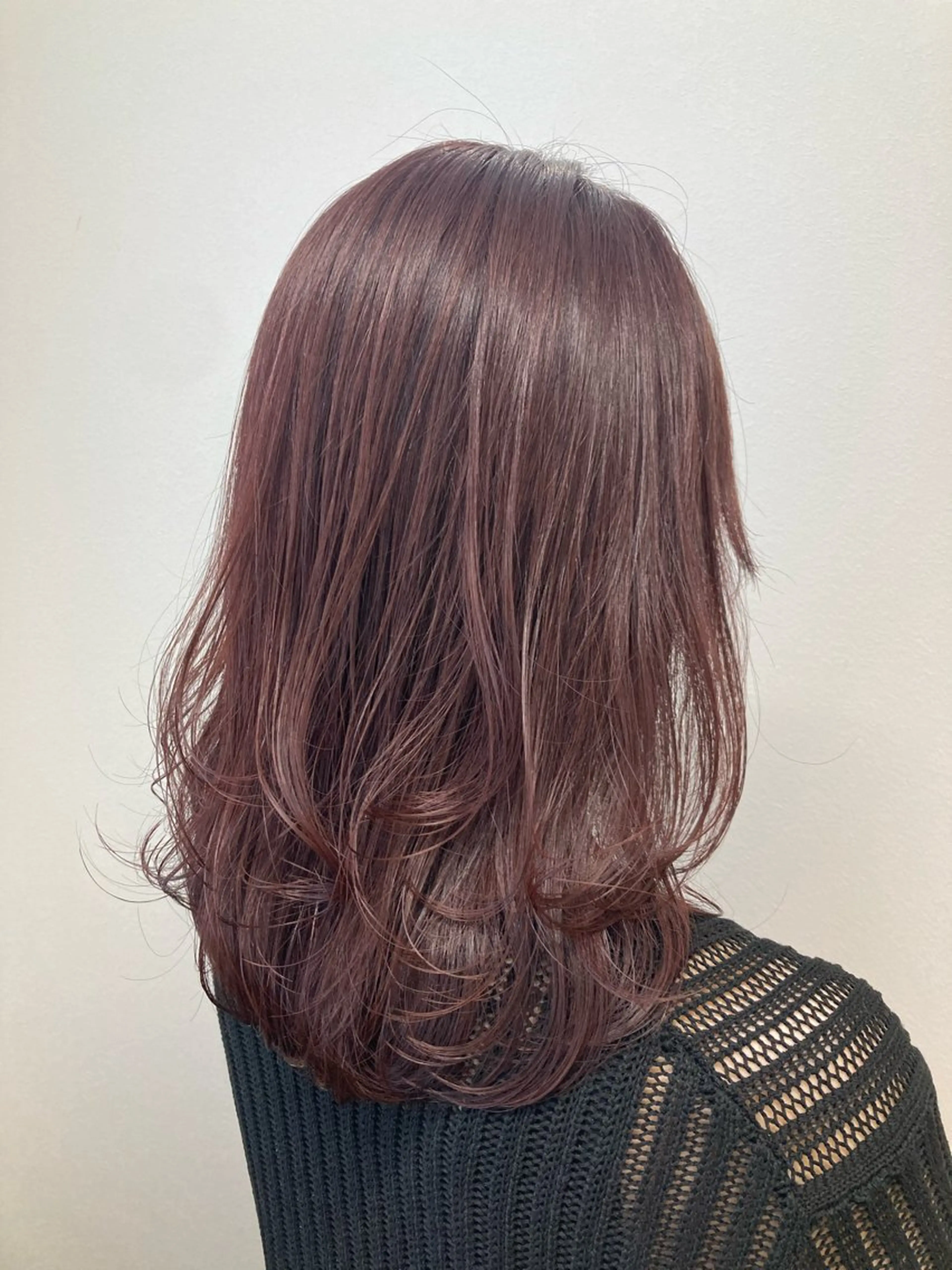 ミディアム カラー ヘアアレンジ 尾籠 美幸 (オゴモリ ミユキ)のヘアスタイル